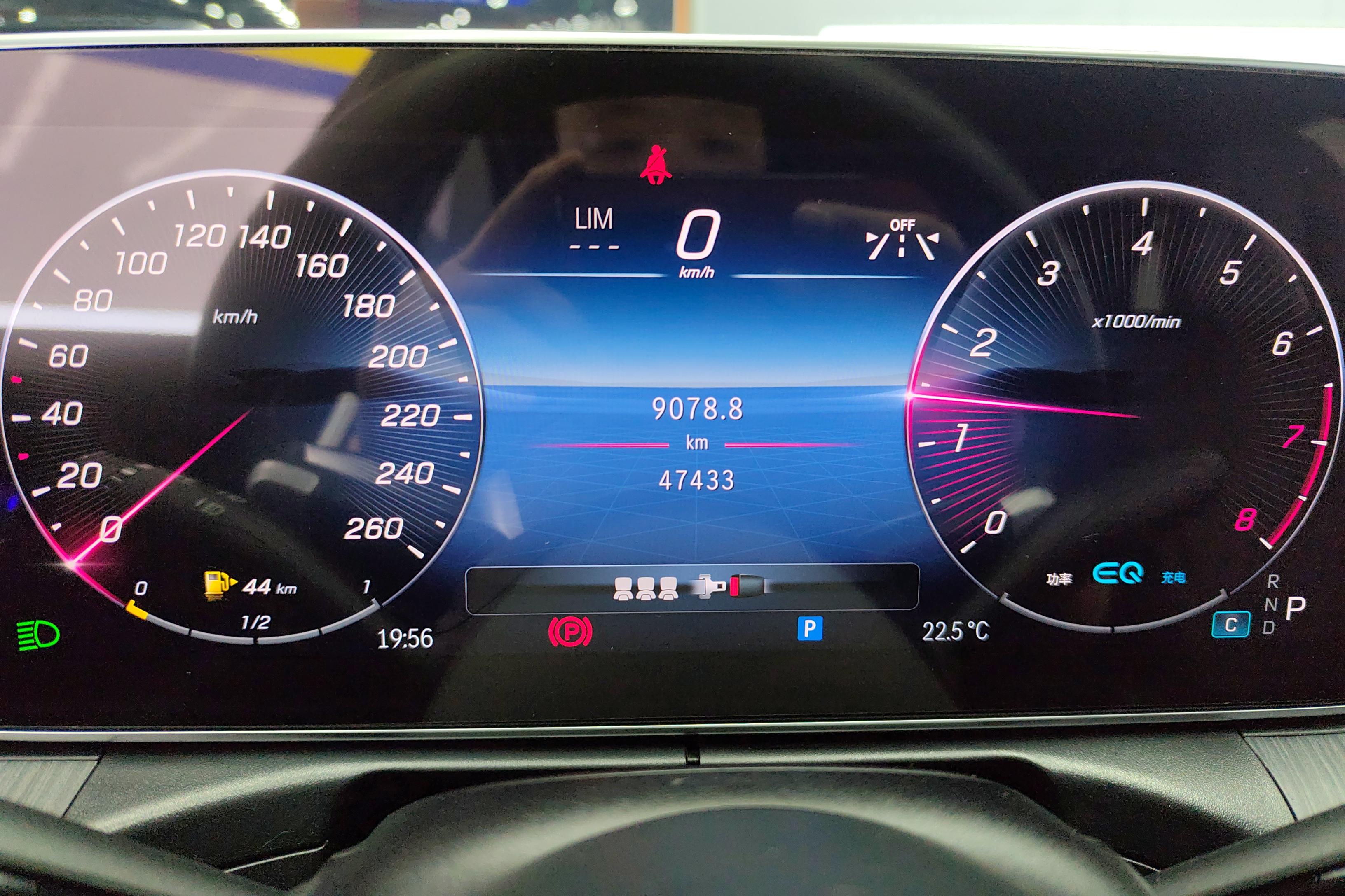 奔驰C级 C200L 2022款 1.5T 自动 改款运动版 (国Ⅵ) 