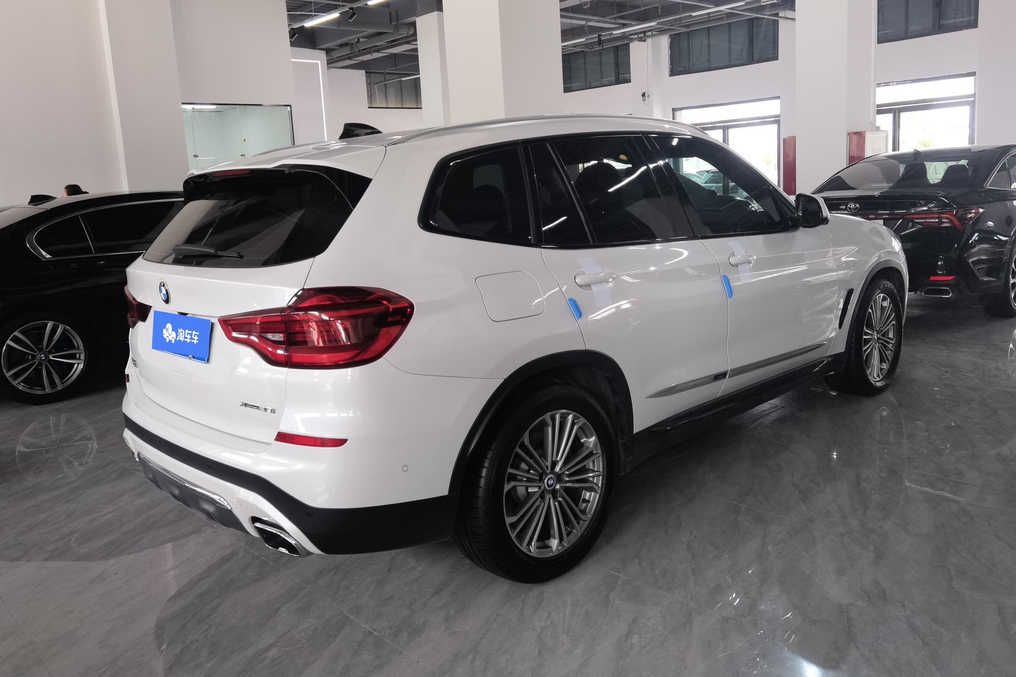 宝马X3 2018款 2.0T 自动 四驱 豪华套装 (国Ⅵ) 