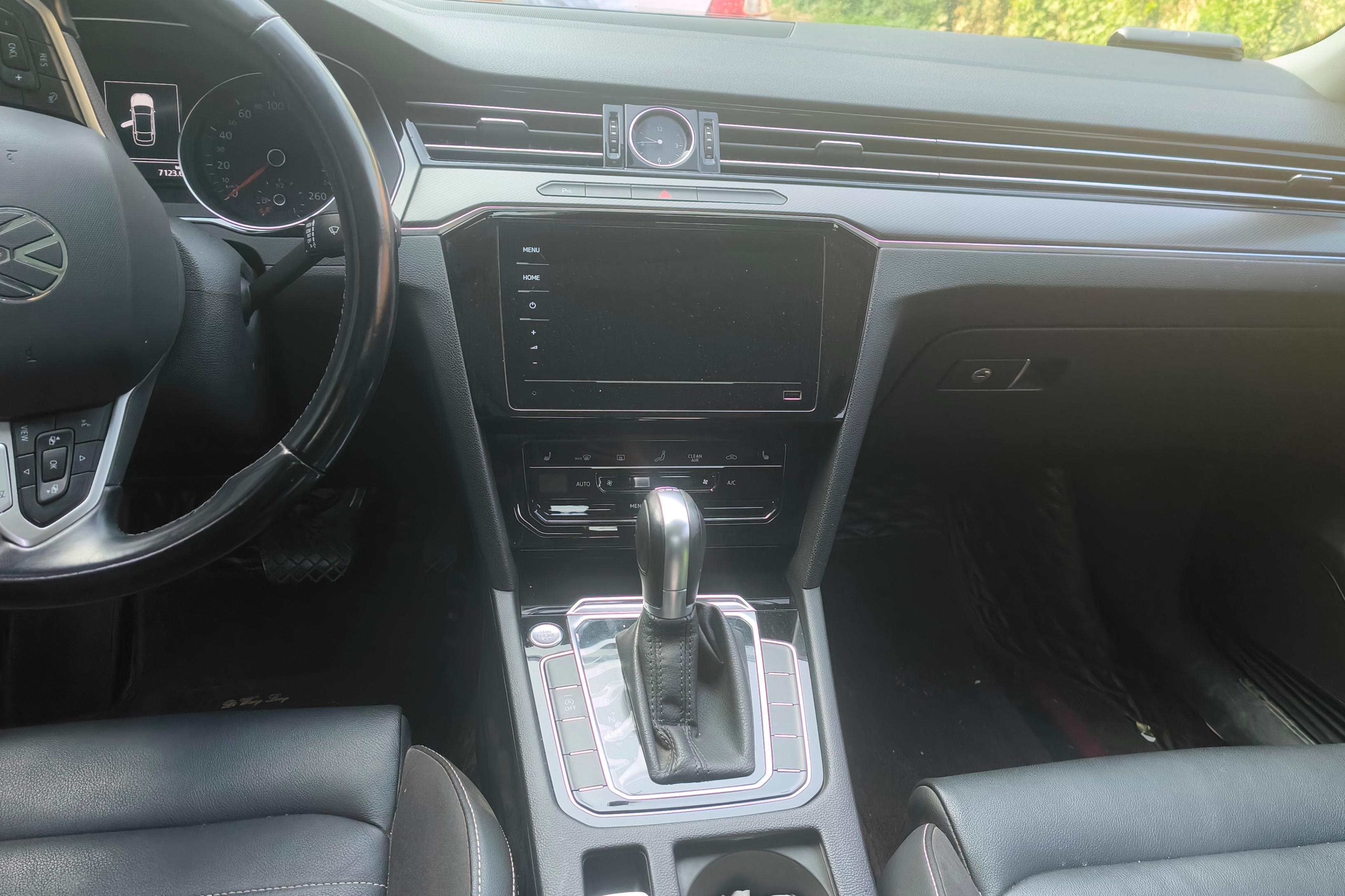 大众迈腾 2020款 2.0T 自动 汽油 330TSI领先型 (国Ⅵ) 