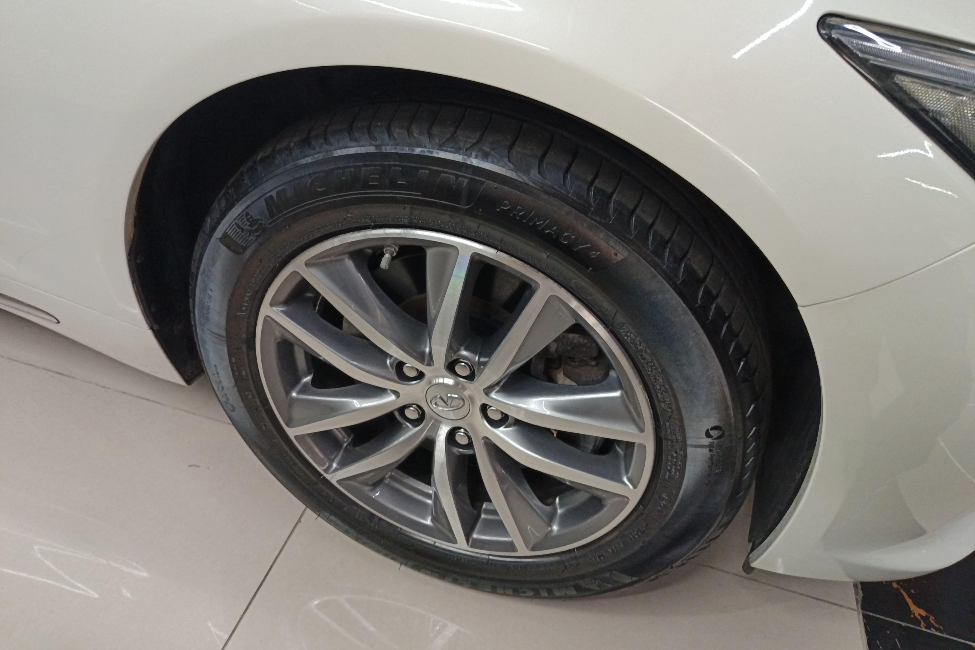 英菲尼迪Q50L 2015款 2.0T 自动 悦享版 (国Ⅴ) 