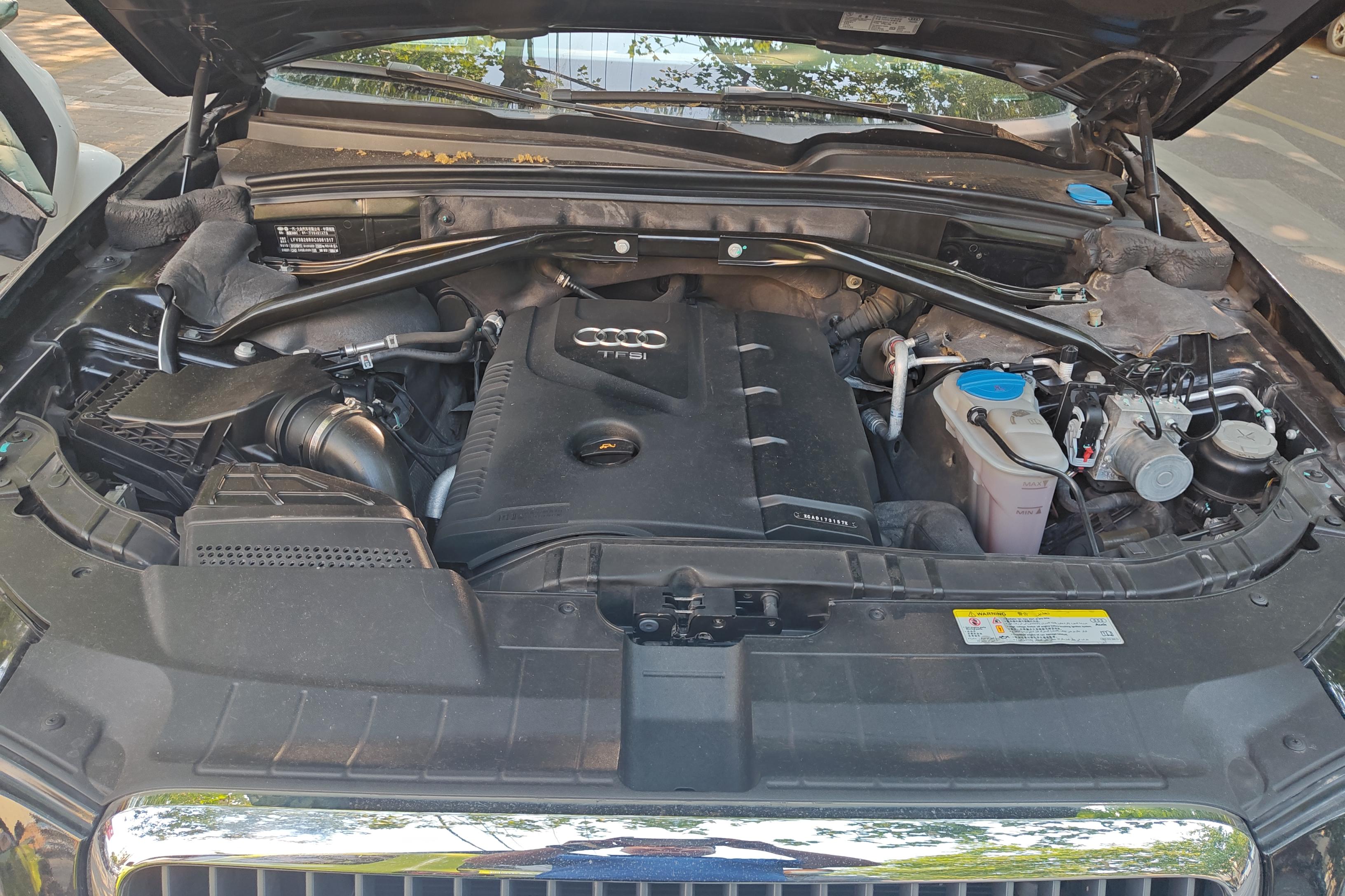 奥迪Q5 2012款 2.0T 自动 四驱 汽油 舒适型 (国Ⅳ) 