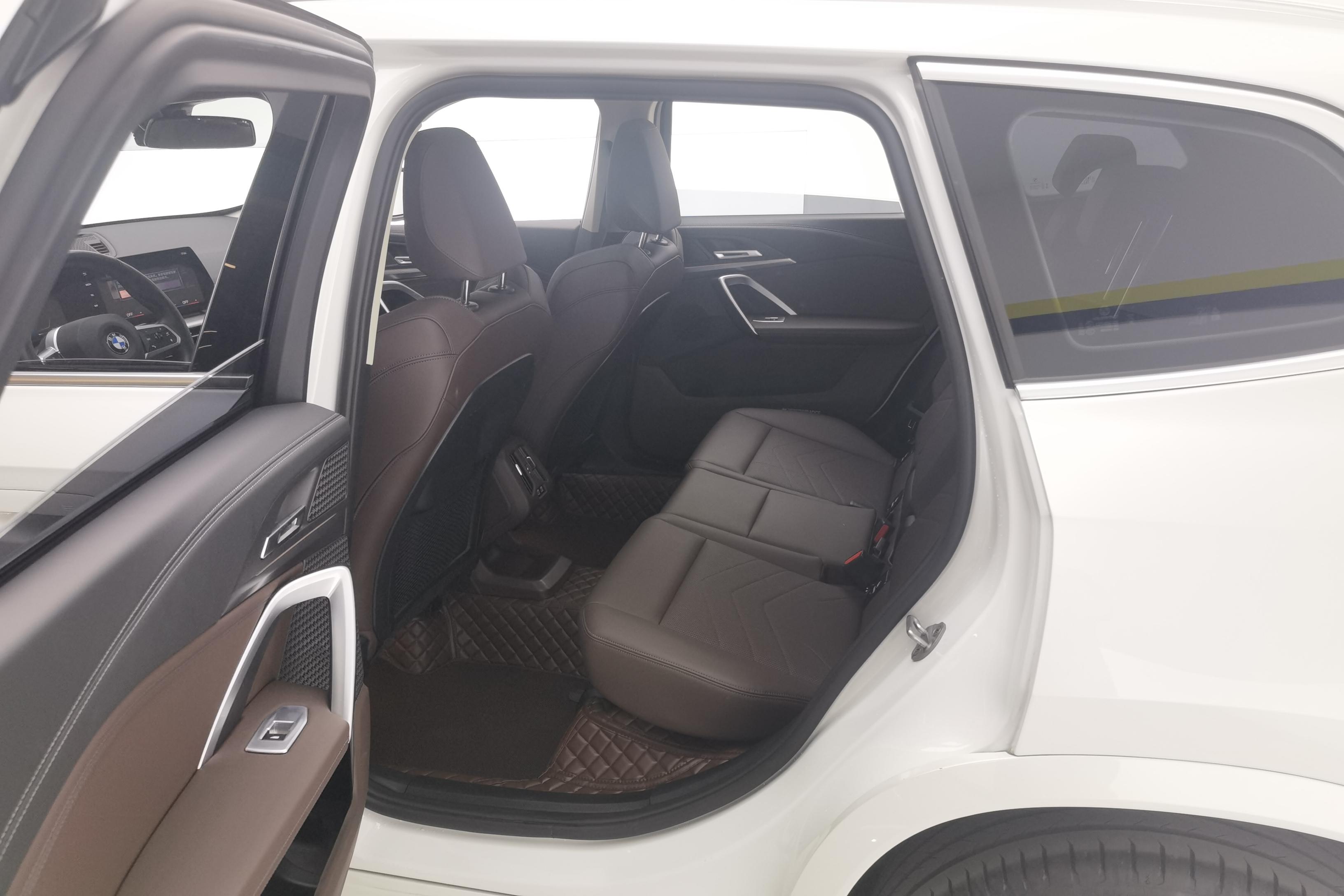 宝马X1 sDrive25Li 2024款 2.0T 自动 前驱 汽油 M运动套装 (国Ⅵ) 