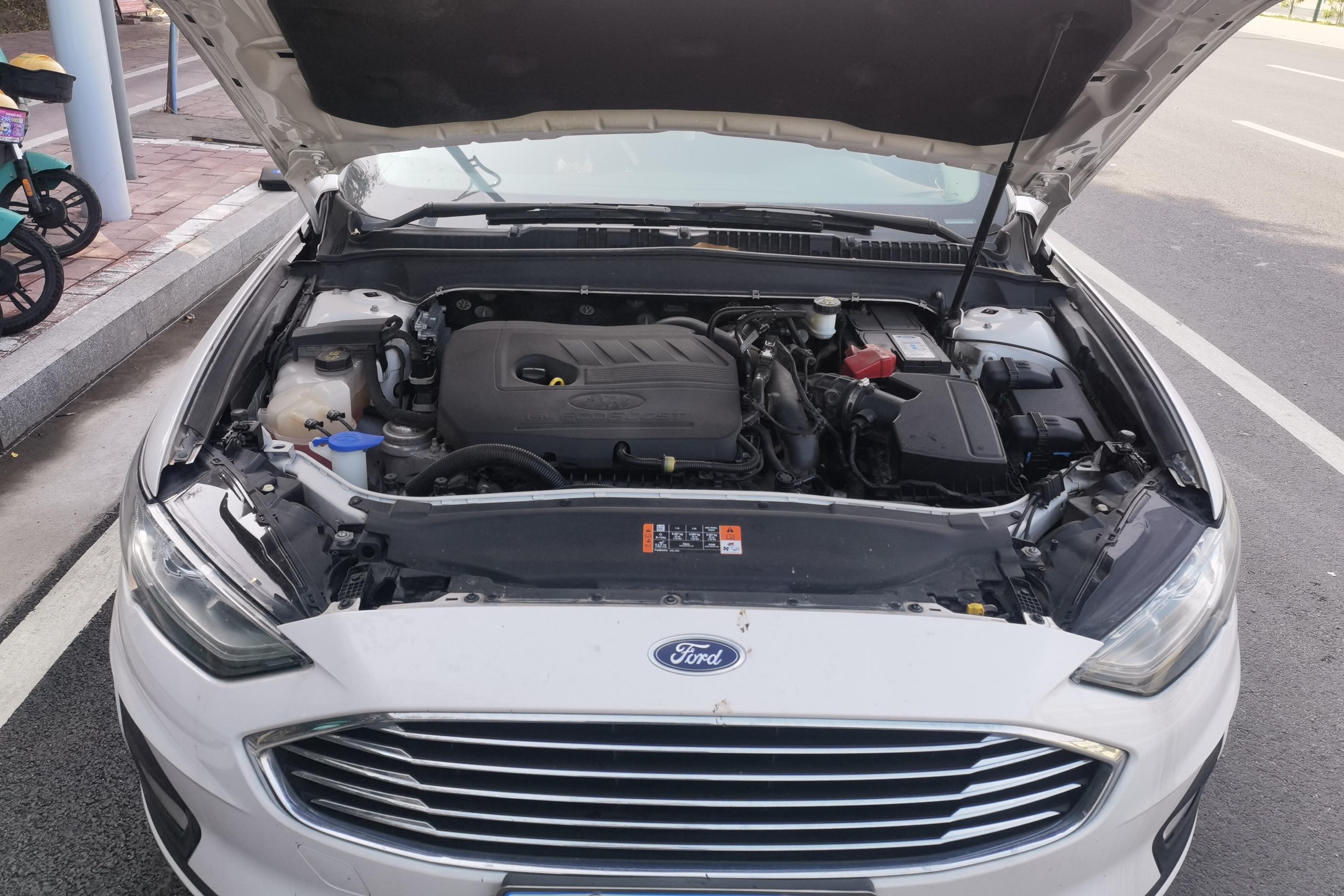 福特蒙迪欧 2018款 1.5T 自动 EcoBoost180智控时尚型 (国Ⅴ) 