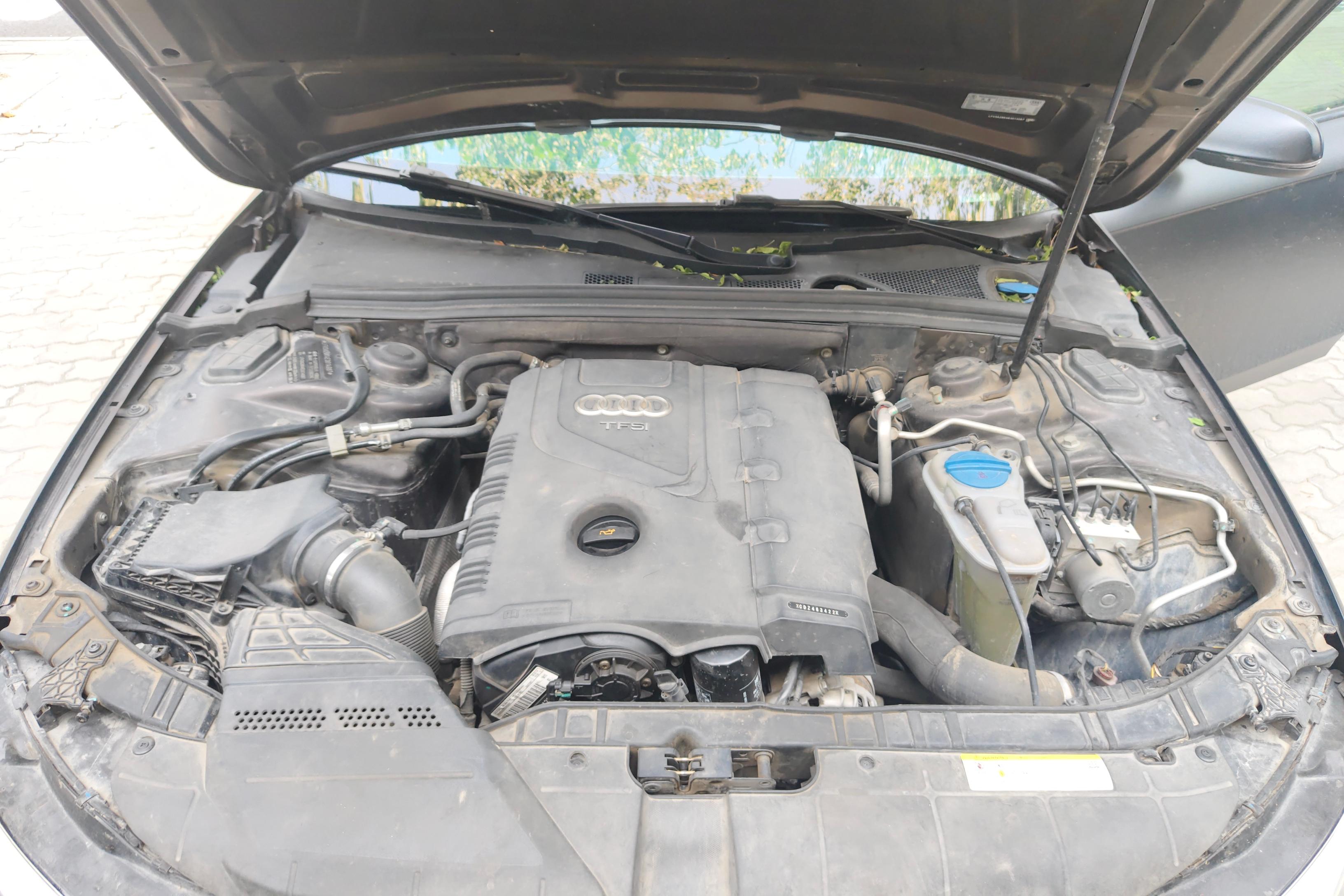 奥迪A4L 2013款 2.0T 自动 标准型 (国Ⅳ) 