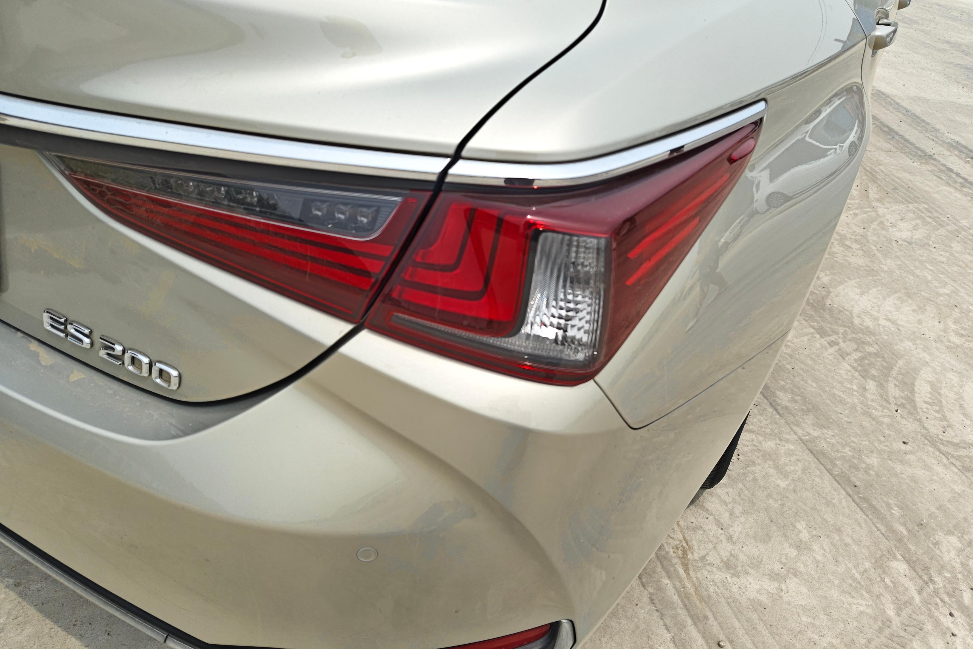 雷克萨斯ES 200 [进口] 2020款 2.0L 自动 卓越版 
