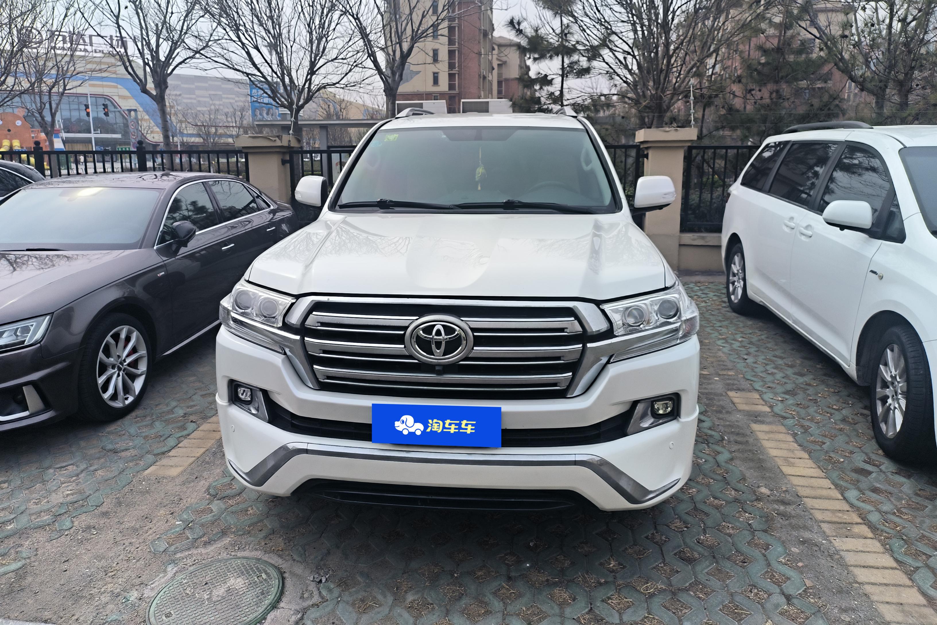丰田陆地巡洋舰 [进口] 2015款 4.0L 自动 四驱 限量版中东版平行进口 