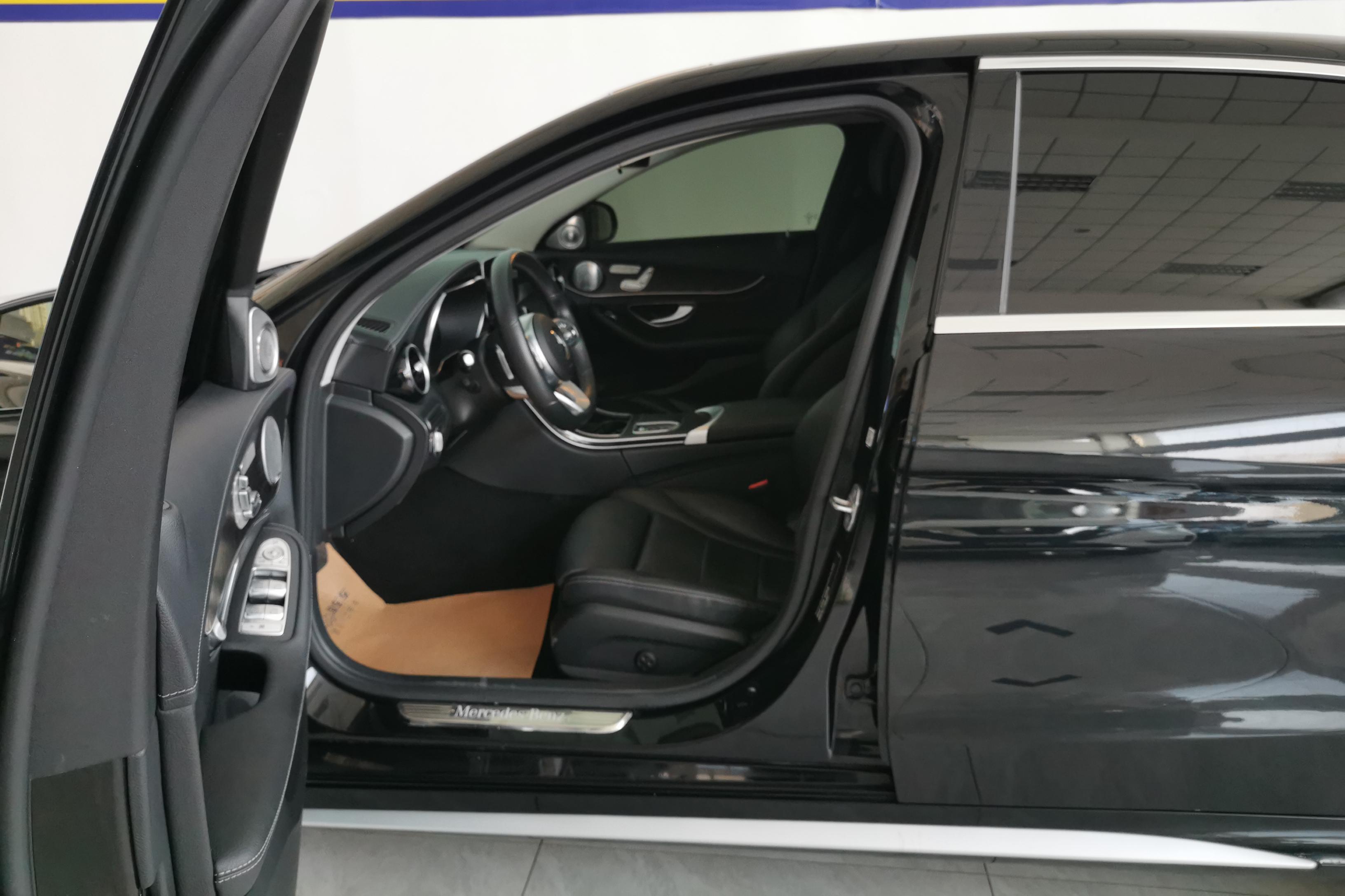 奔驰C级 2020款 1.5T 后驱 运动版 (国Ⅵ) 