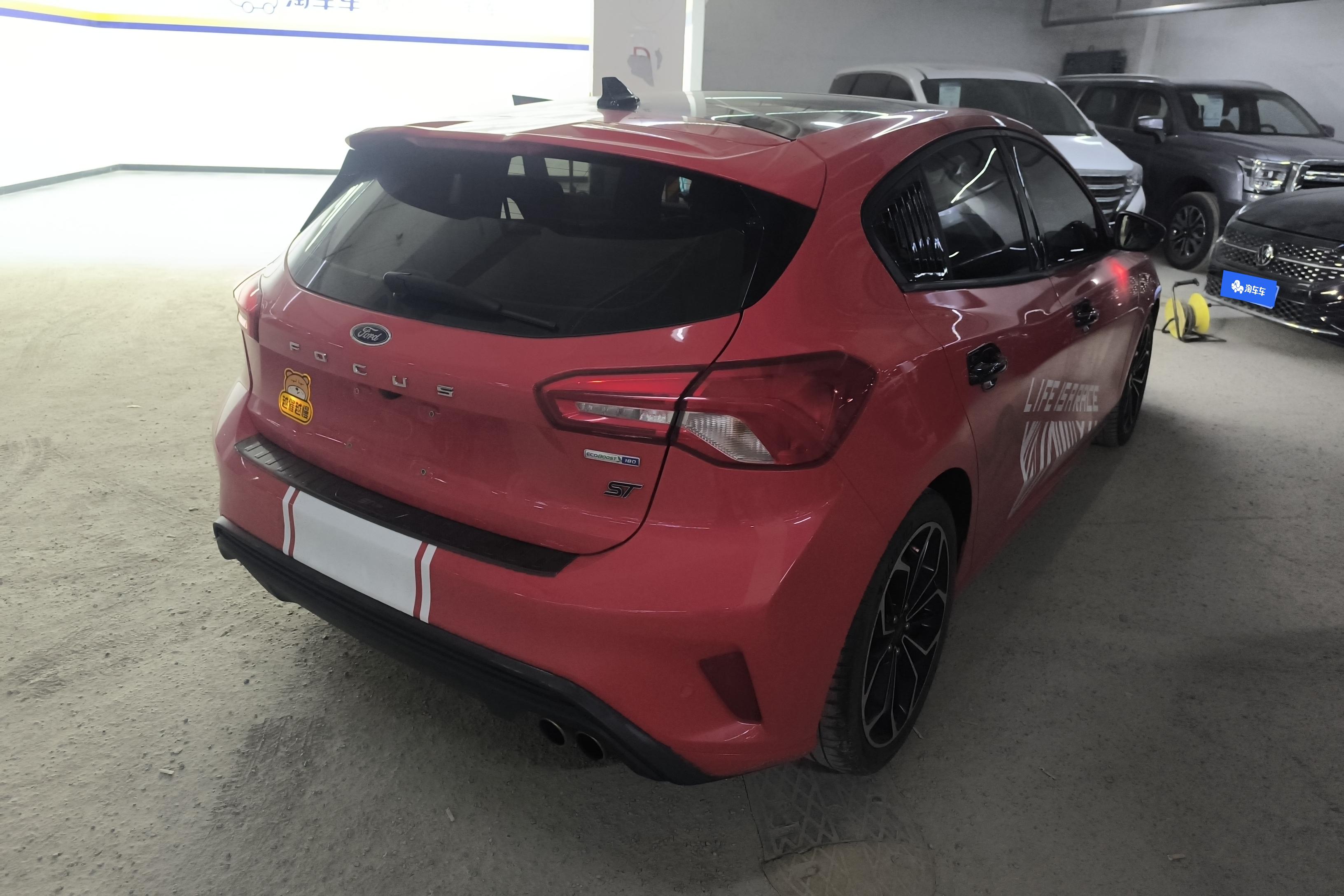 福特福克斯 2019款 1.5T 自动 5门5座两厢车 EcoBoost 180 ST Line (国Ⅴ) 
