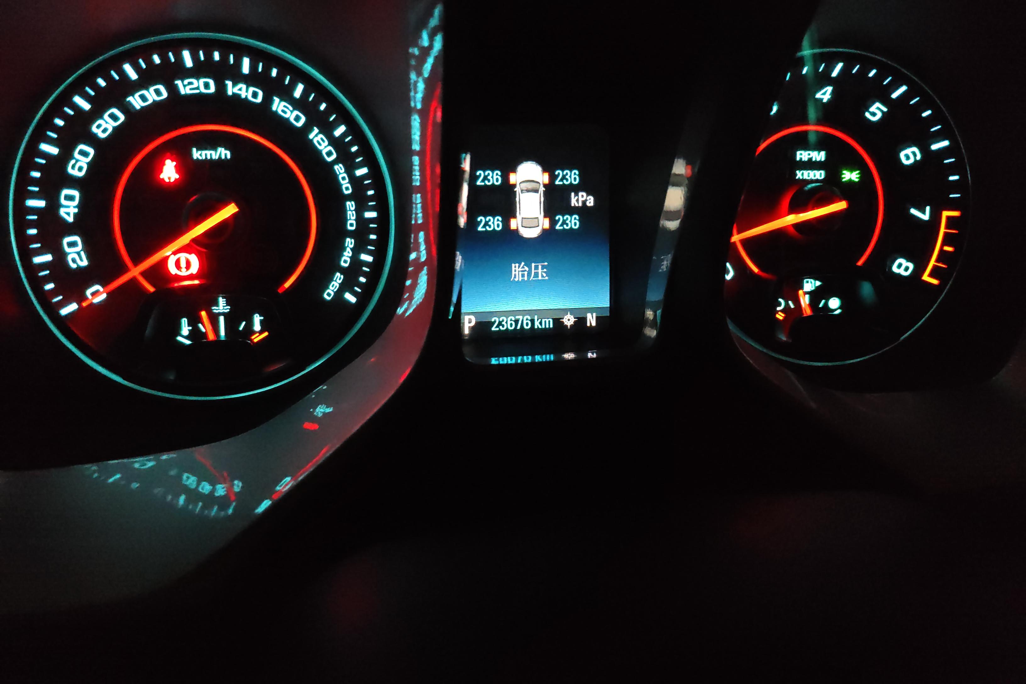 雪佛兰科迈罗 [进口] 2015款 3.6L 自动 RS限量版 