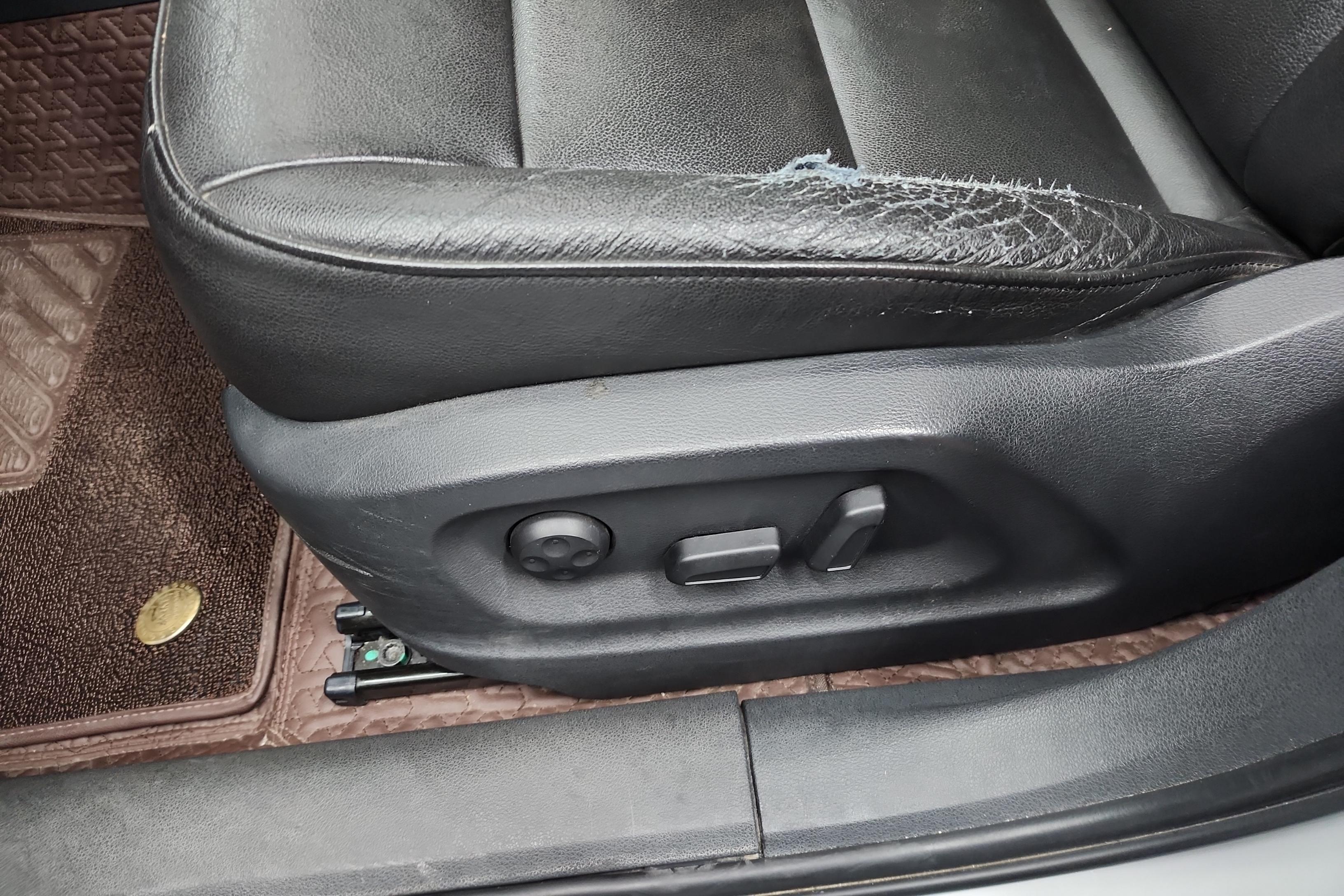奥迪Q3 35TFSI 2013款 2.0T 自动 前驱 进取型 (国Ⅳ) 
