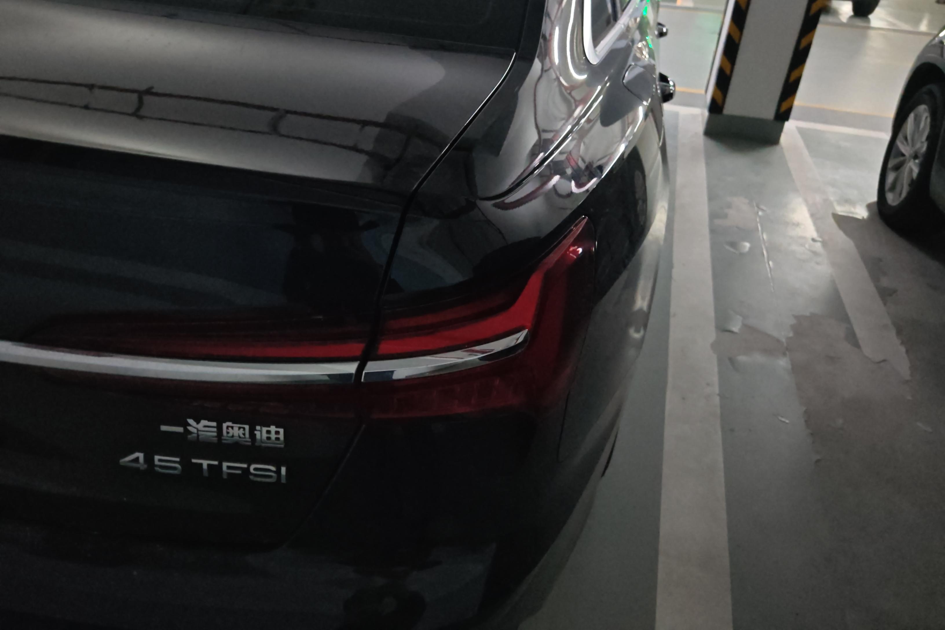 奥迪A6L 40TFSI 2023款 2.0T 自动 豪华致雅型 (国Ⅵ) 