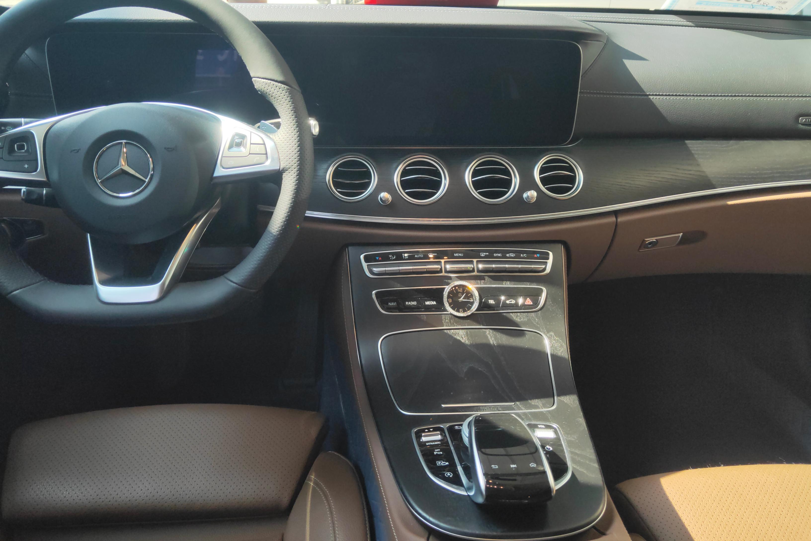 奔驰E级 E200L 2018款 2.0T 自动 汽油 运动型改款 (国Ⅴ) 