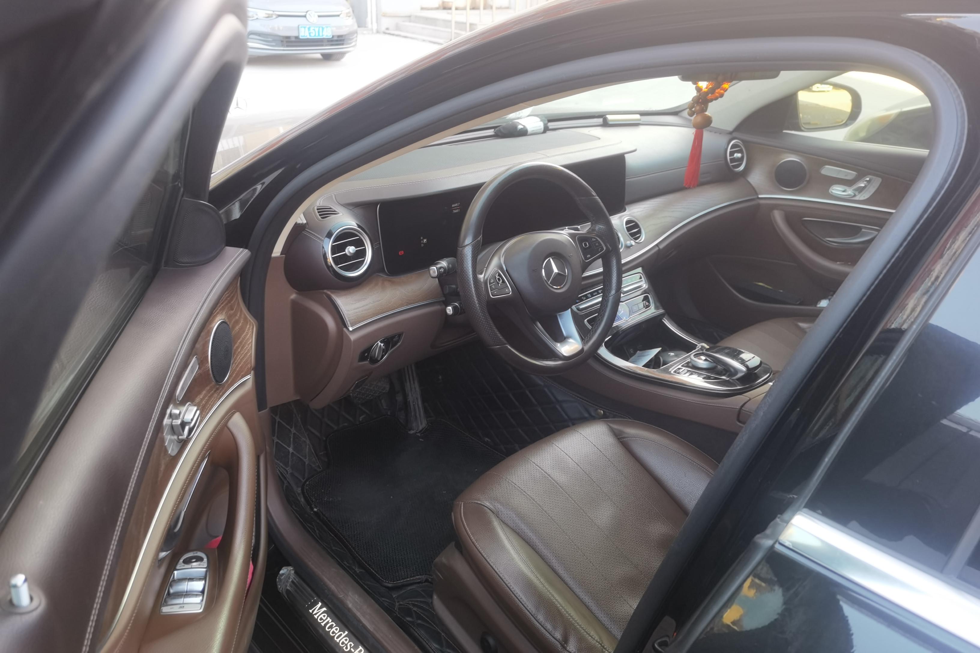 奔驰E级 E300L 2017款 2.0T 自动 汽油 豪华型 (国Ⅴ) 