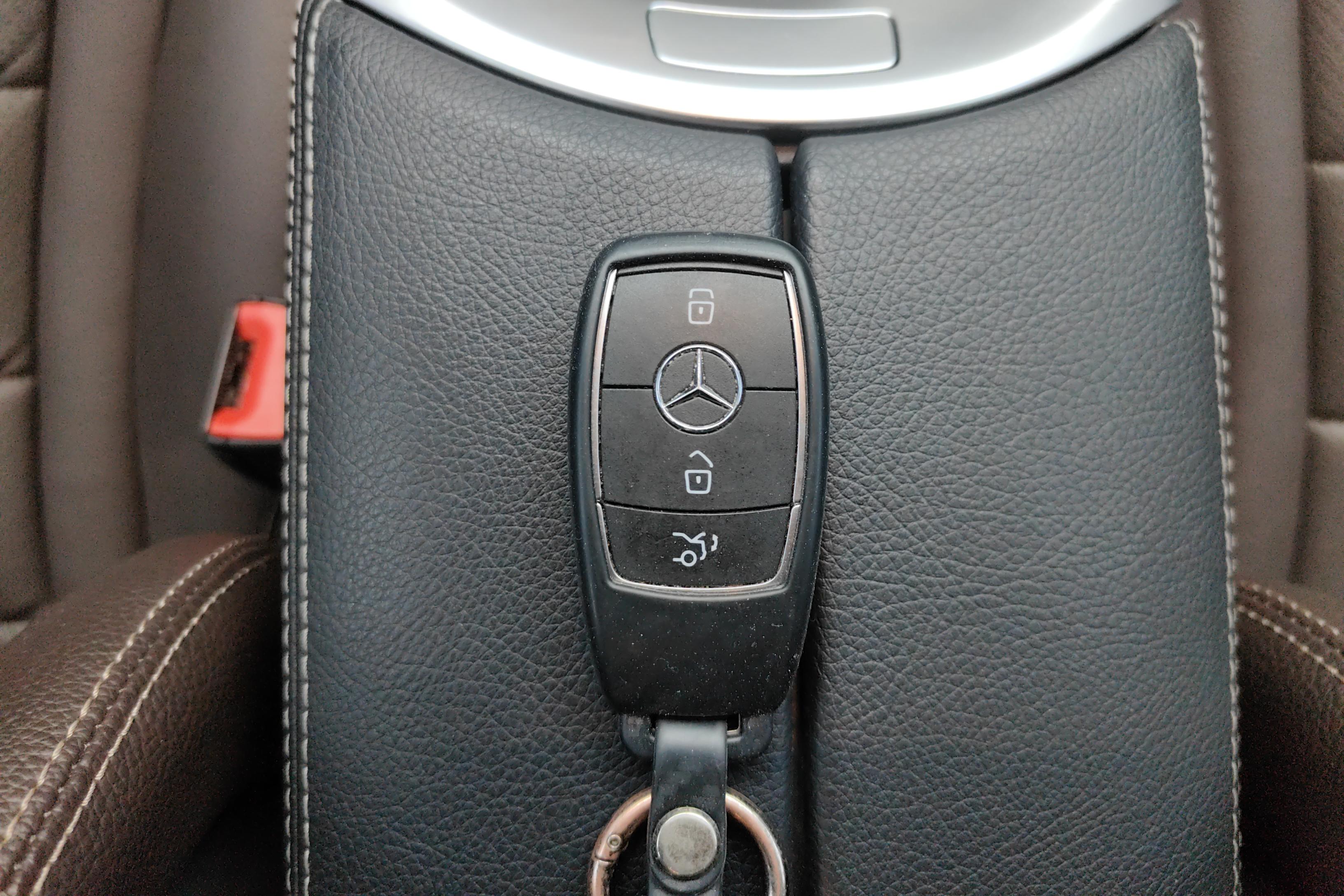 奔驰GLC GLC300L 2021款 2.0T 自动 动感型 (国Ⅵ) 