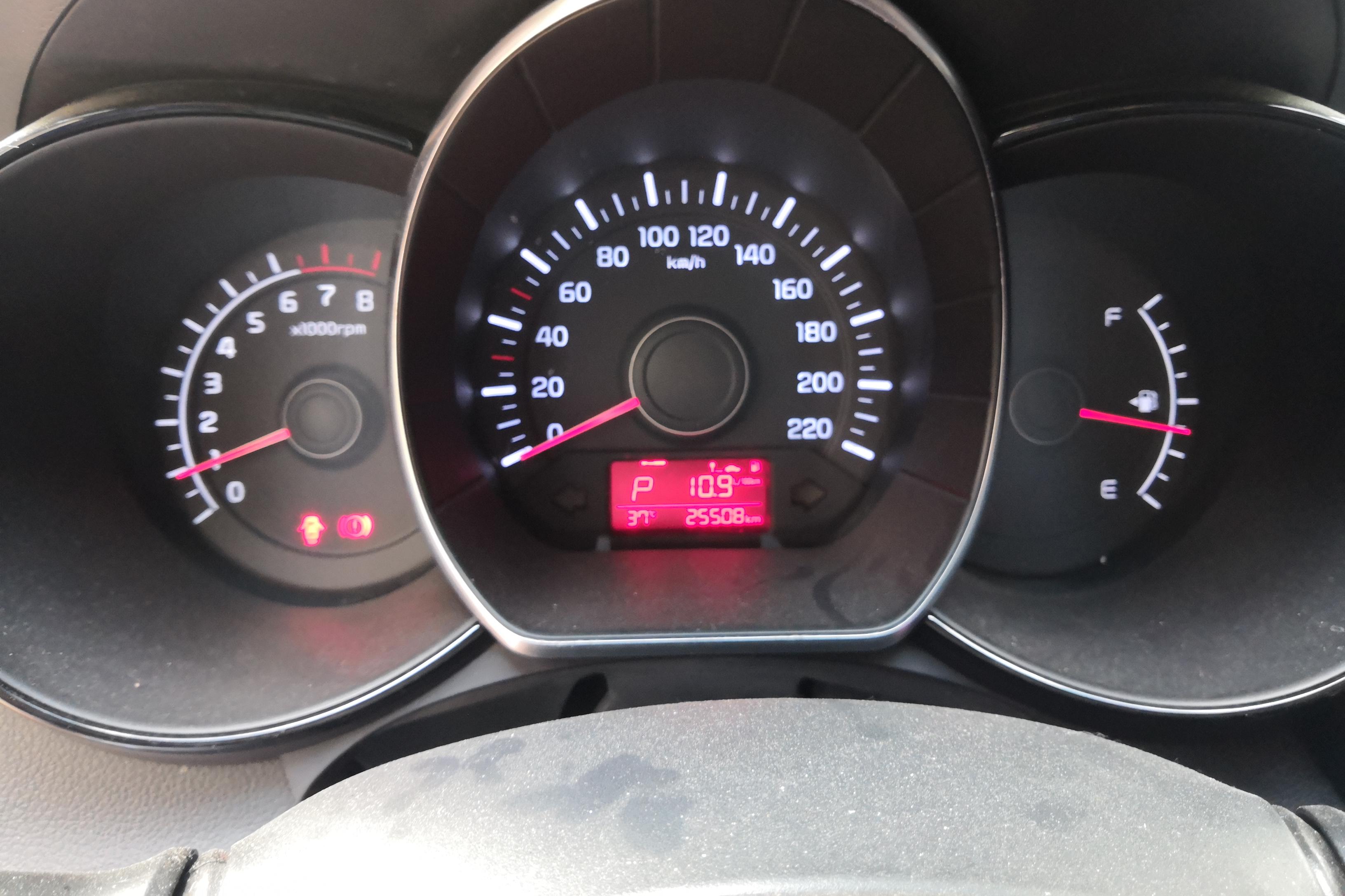 起亚K2 2015款 1.4L 自动 4门5座三厢车 GLS (国Ⅳ) 