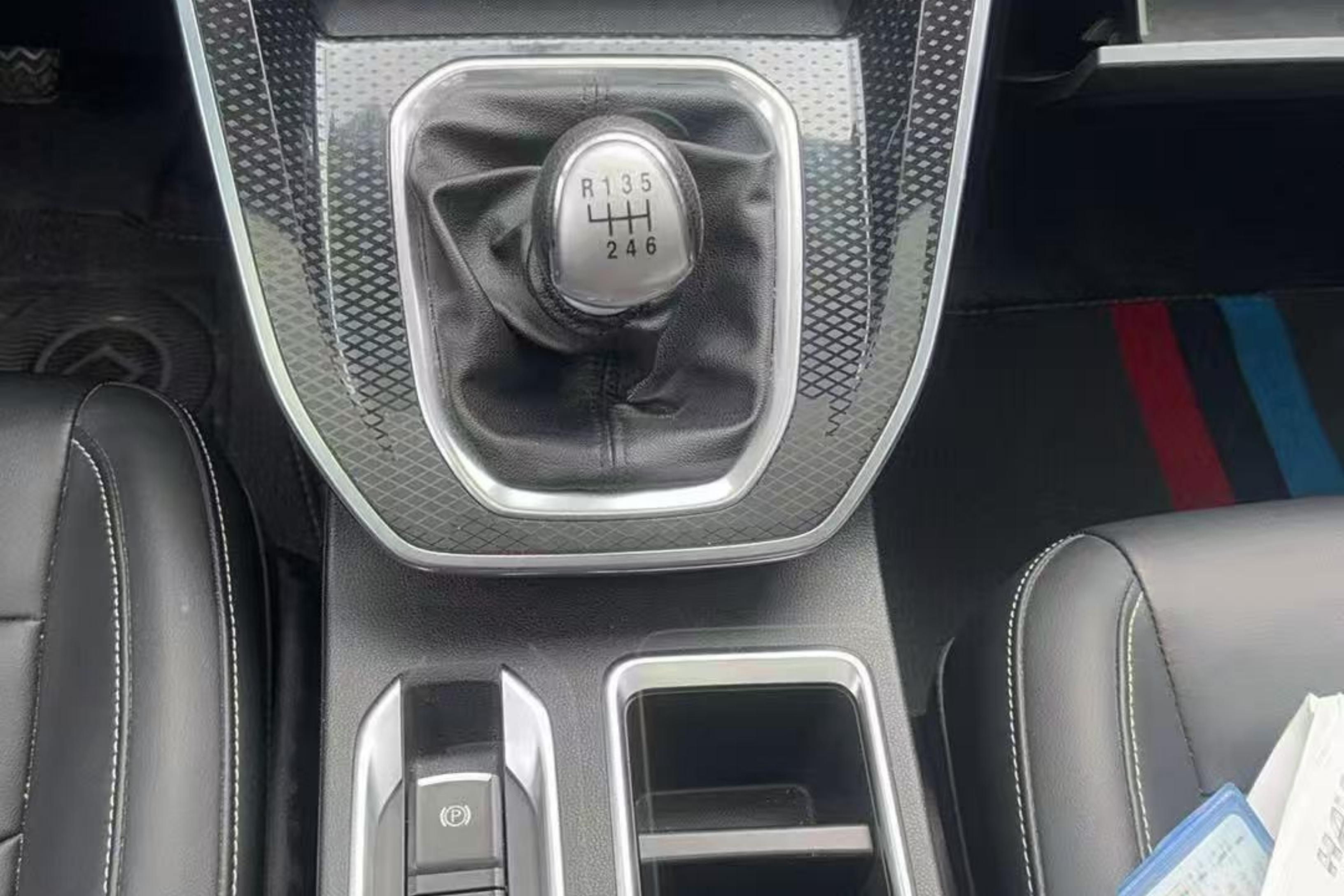 哈弗哈弗M6 2021款 1.5T 手动 PLUS豪华智联型 (国Ⅵ) 