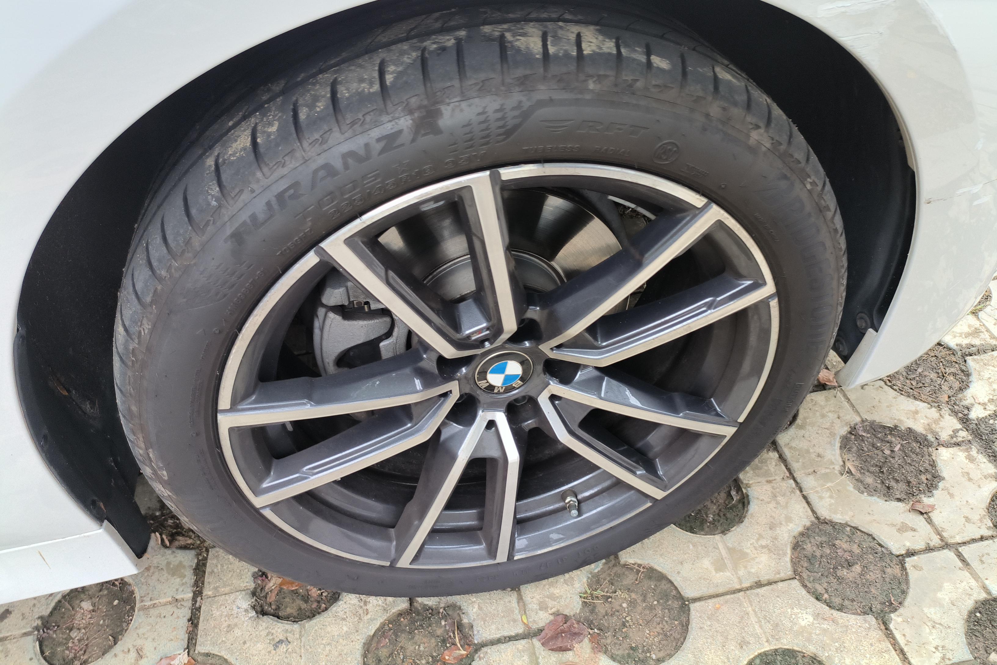 宝马3系 325Li 2022款 2.0T 自动 汽油 M运动套装 (国Ⅵ) 