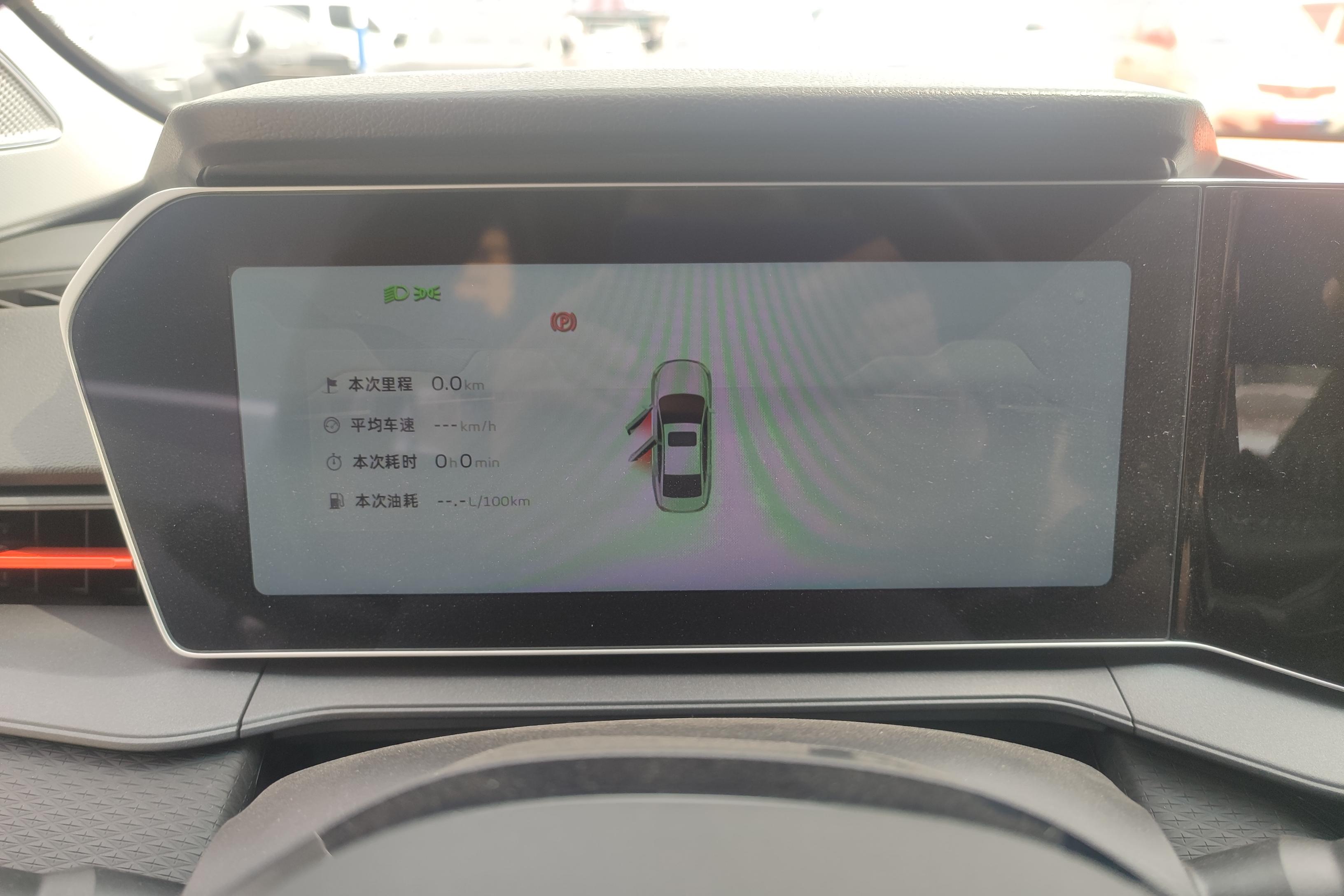 吉利缤瑞 COOL 2022款 1.5T 自动 电掣版 (国Ⅵ) 