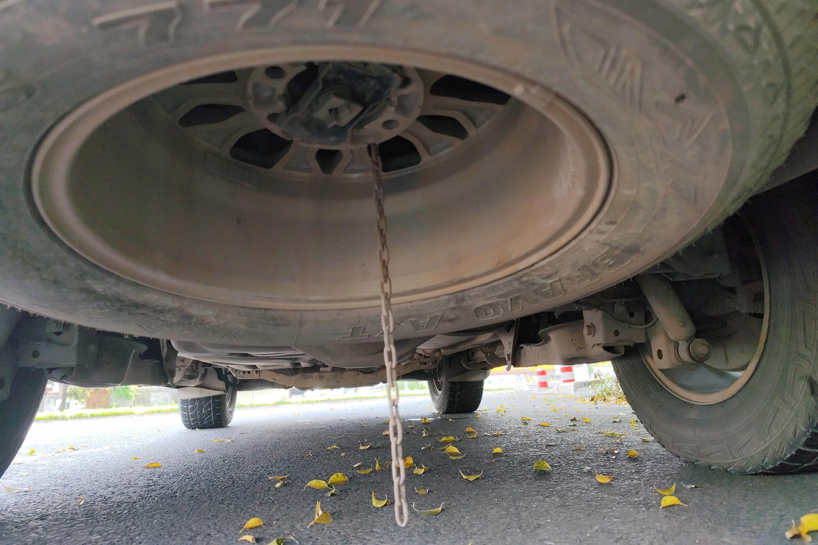 江铃驭胜 S350 2017款 2.0T 自动 后驱 豪华天窗版 (国Ⅴ) 