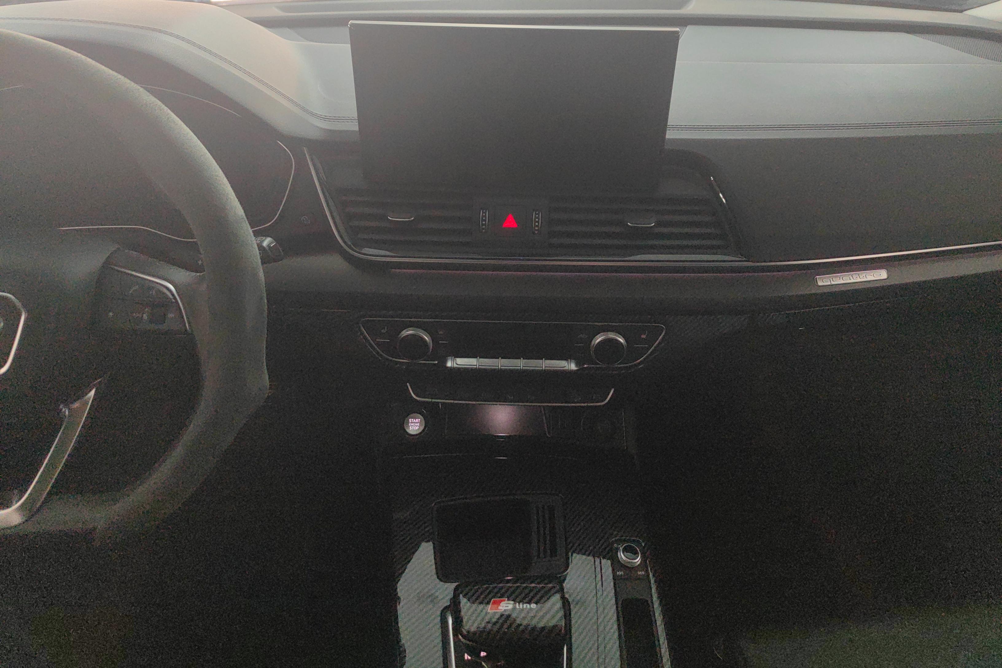 奥迪Q5L 40TFSI 2021款 2.0T 自动 豪华动感型 (国Ⅵ) 