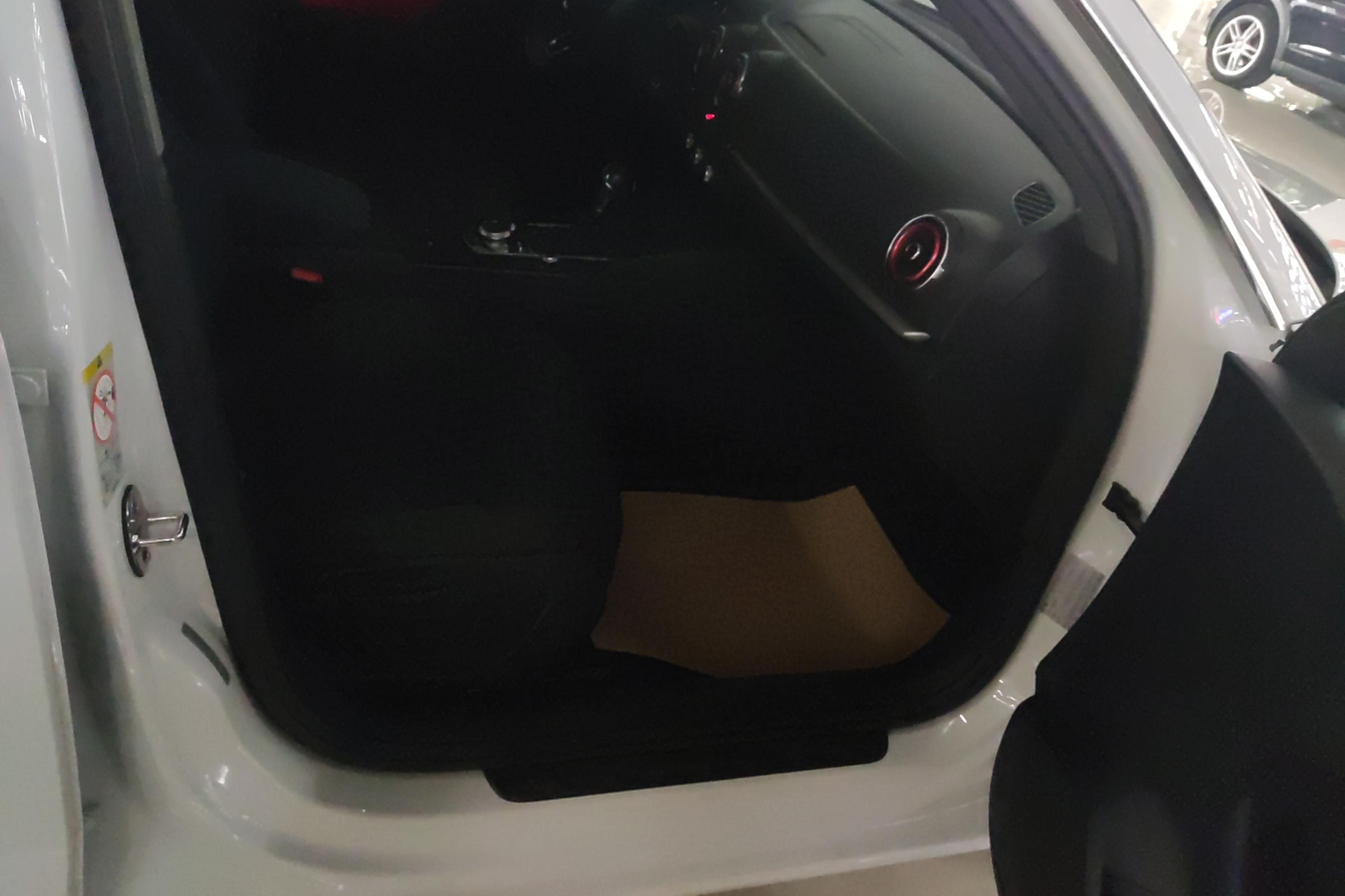 奥迪A3 35TFSI 2018款 1.4T 自动 汽油 进取型30周年Sportback (国Ⅴ) 