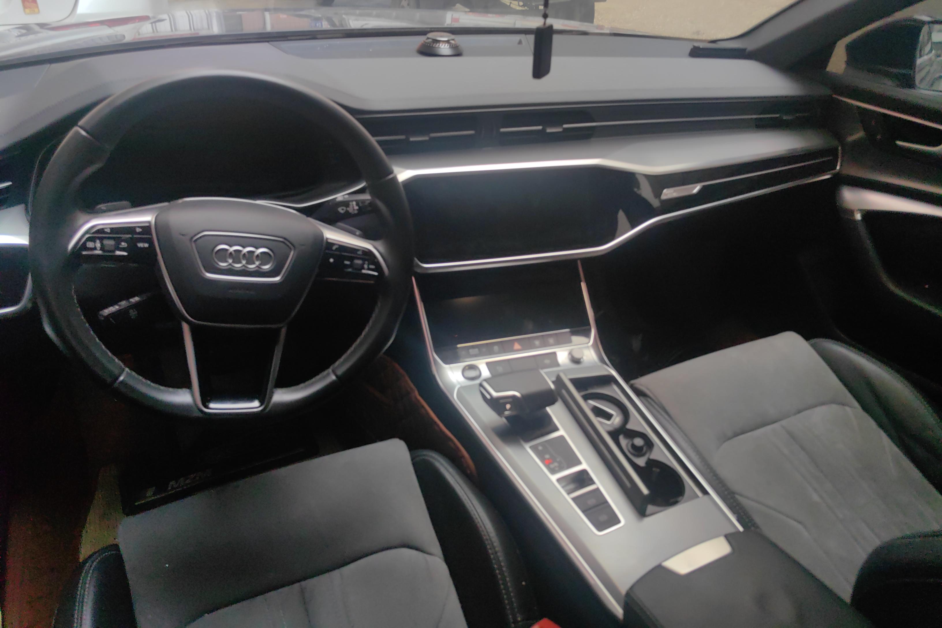 奥迪A6L 40TFSI 2022款 2.0T 自动 豪华致雅型 (国Ⅵ) 