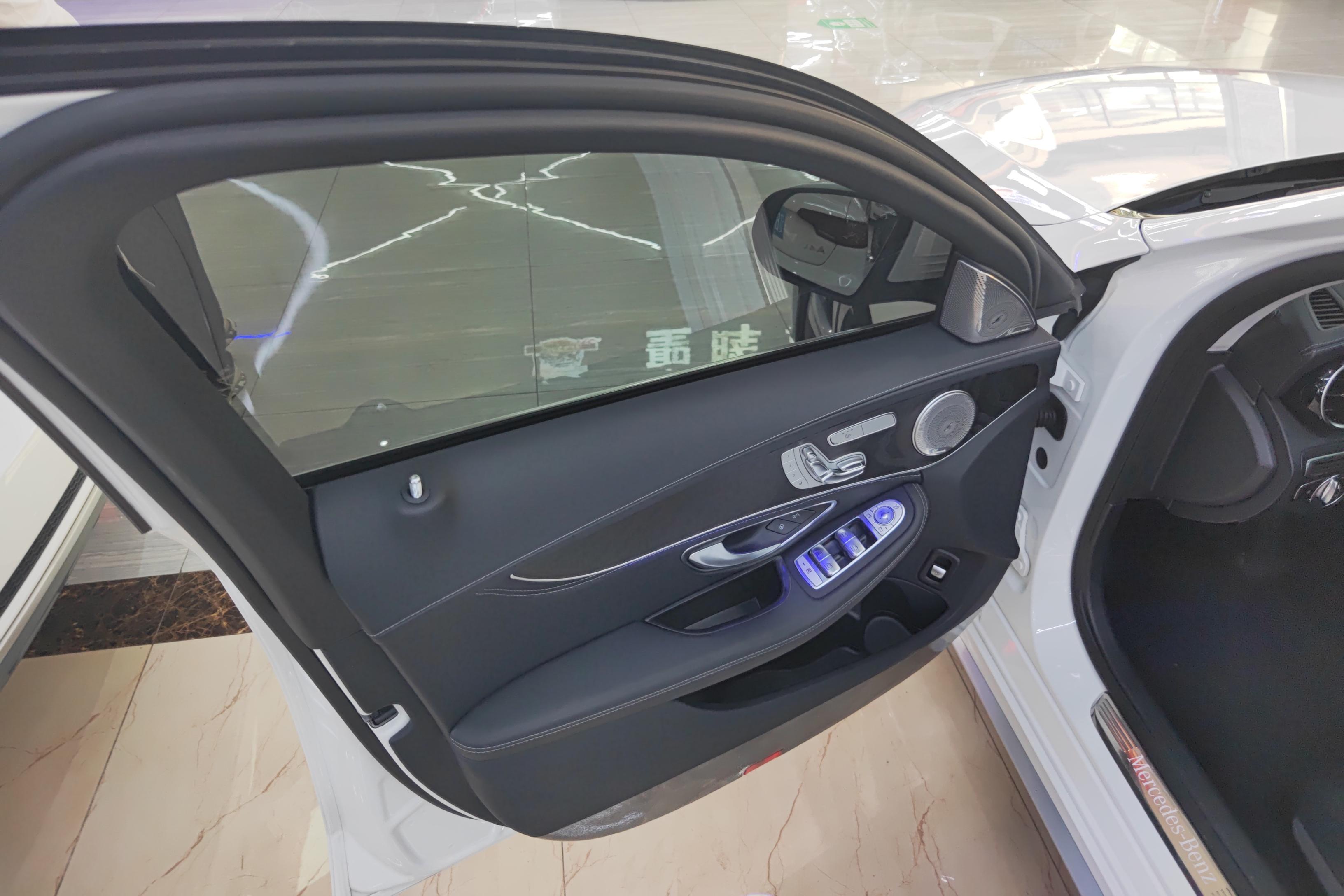 奔驰C级 C260L 2020款 1.5T 自动 改款 (国Ⅵ) 