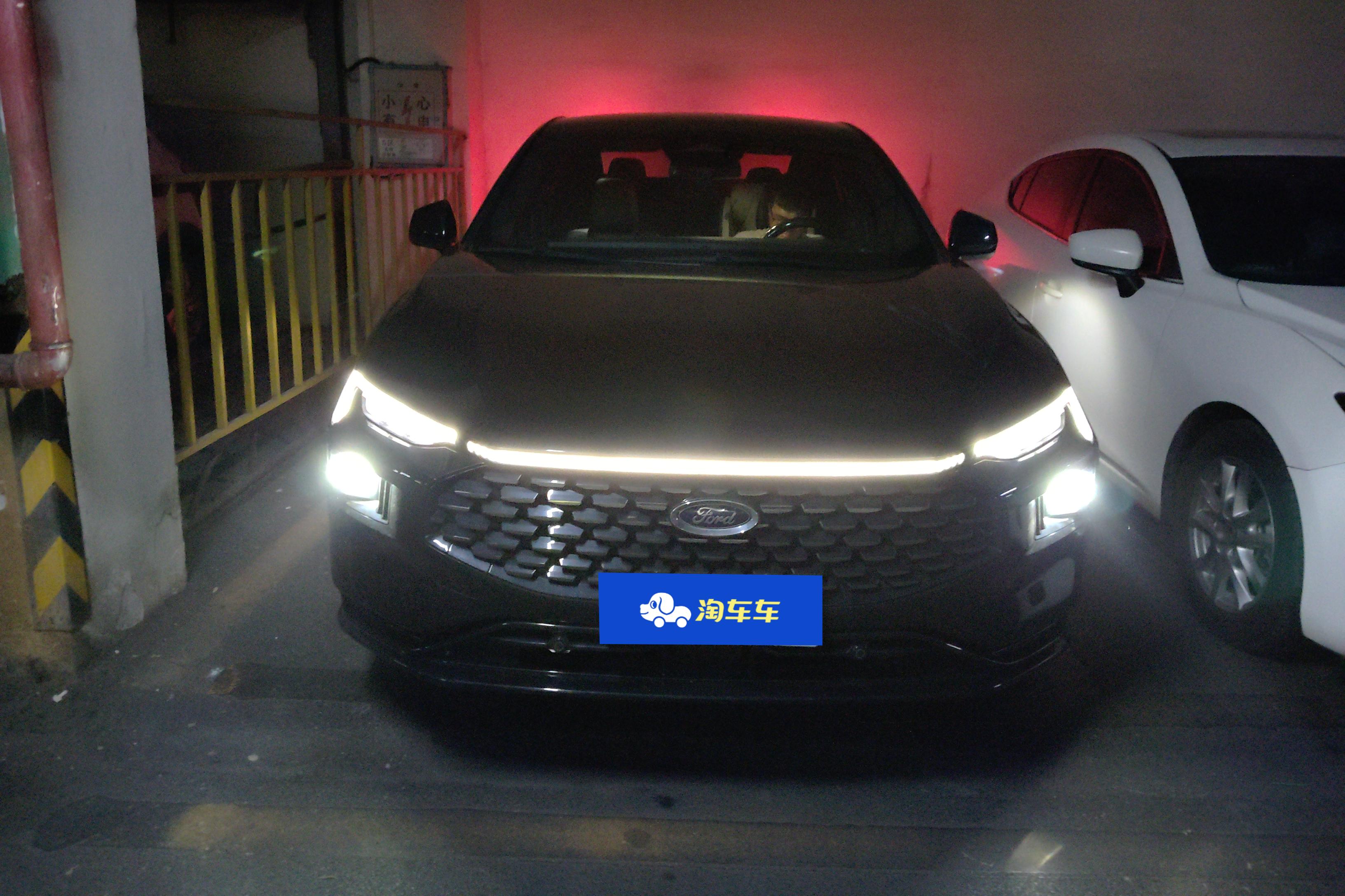 福特蒙迪欧 2022款 2.0T 自动 EcoBoost245改款至尊型 (国Ⅵ) 
