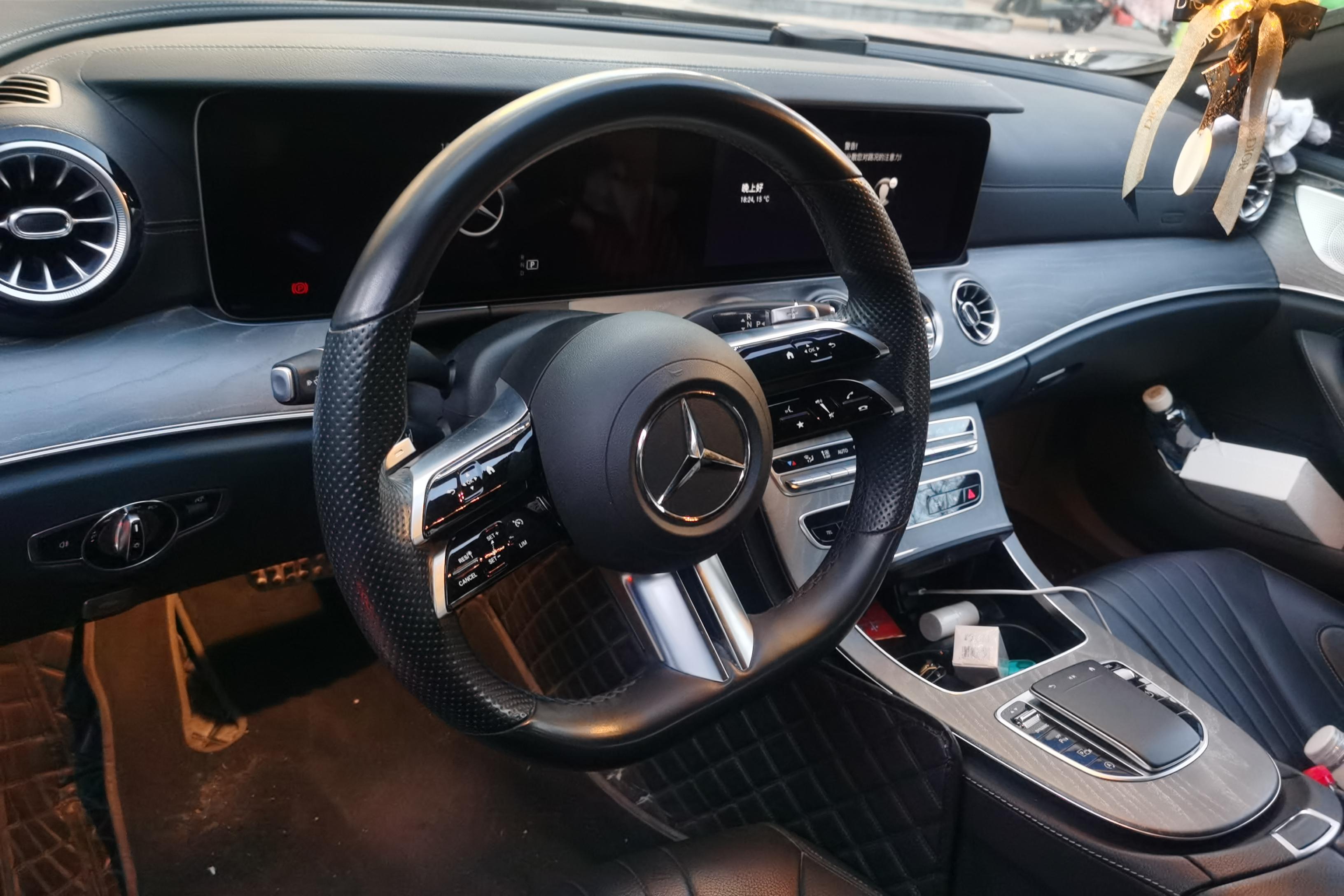 奔驰CLS级 CLS300 [进口] 2022款 2.0T 自动 豪华型 