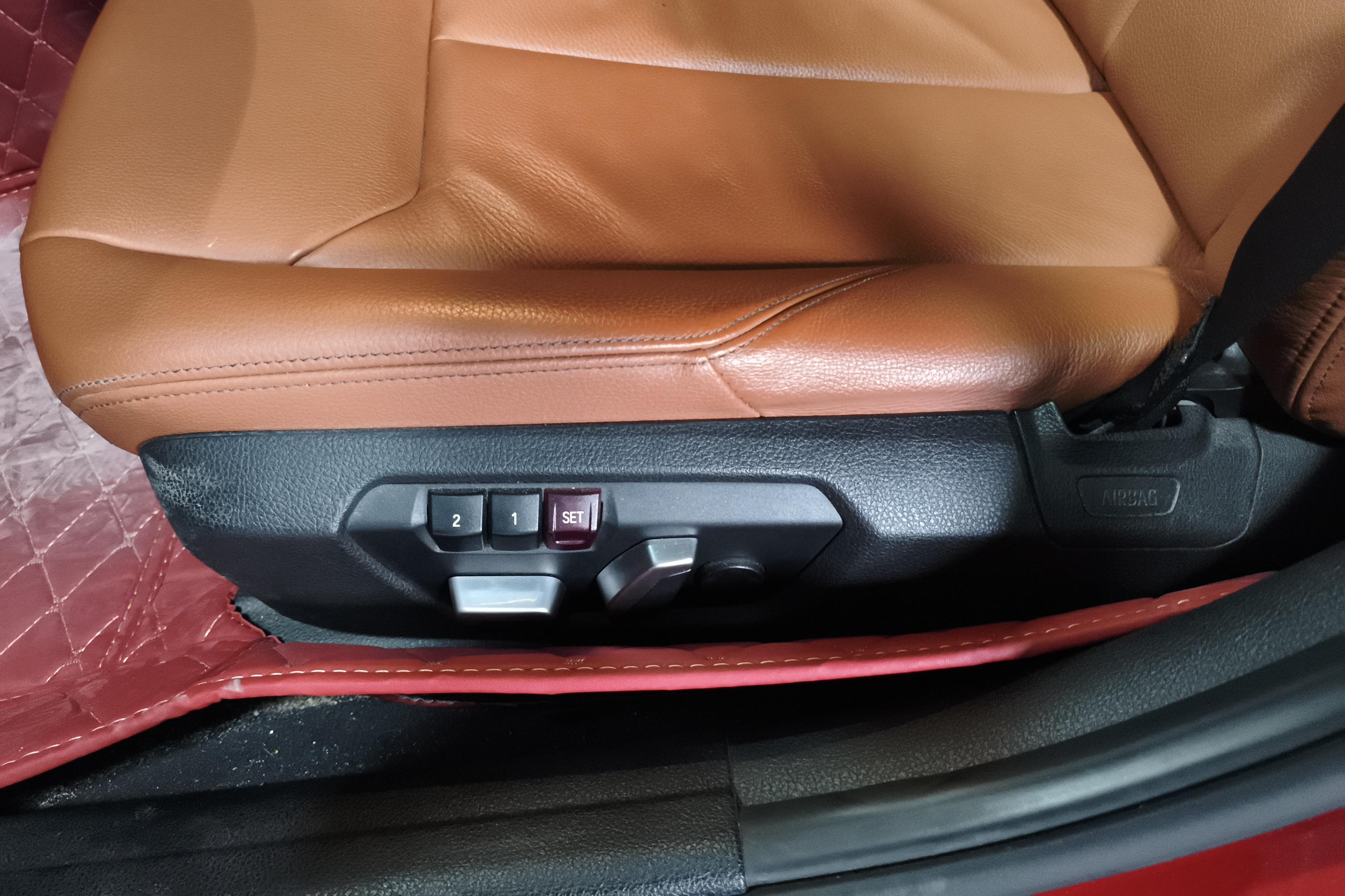 宝马3系 320Li 2016款 2.0T 自动 汽油 豪华设计套装 (国Ⅴ) 