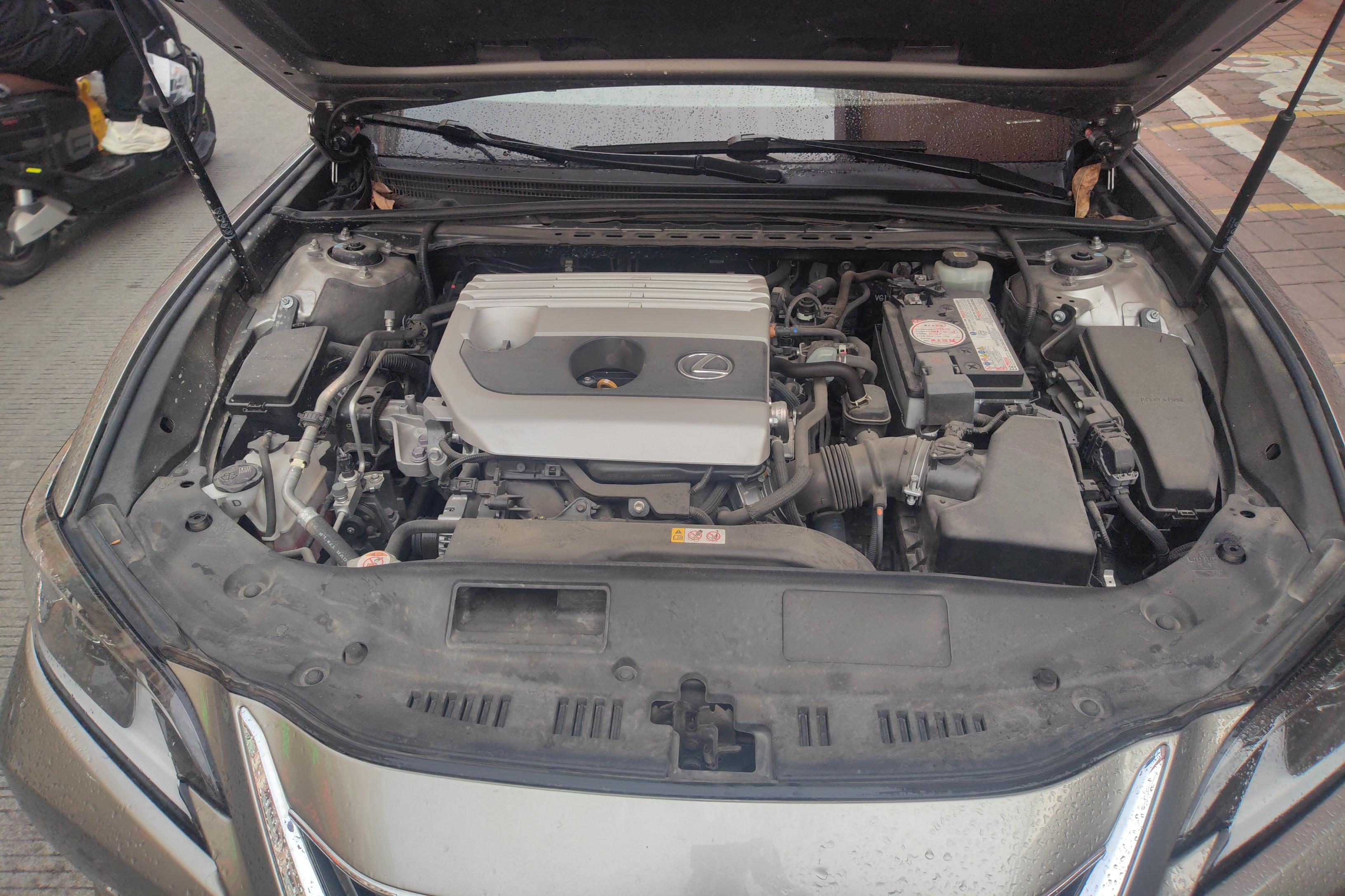 雷克萨斯ES 200 [进口] 2020款 2.0L 自动 卓越版 