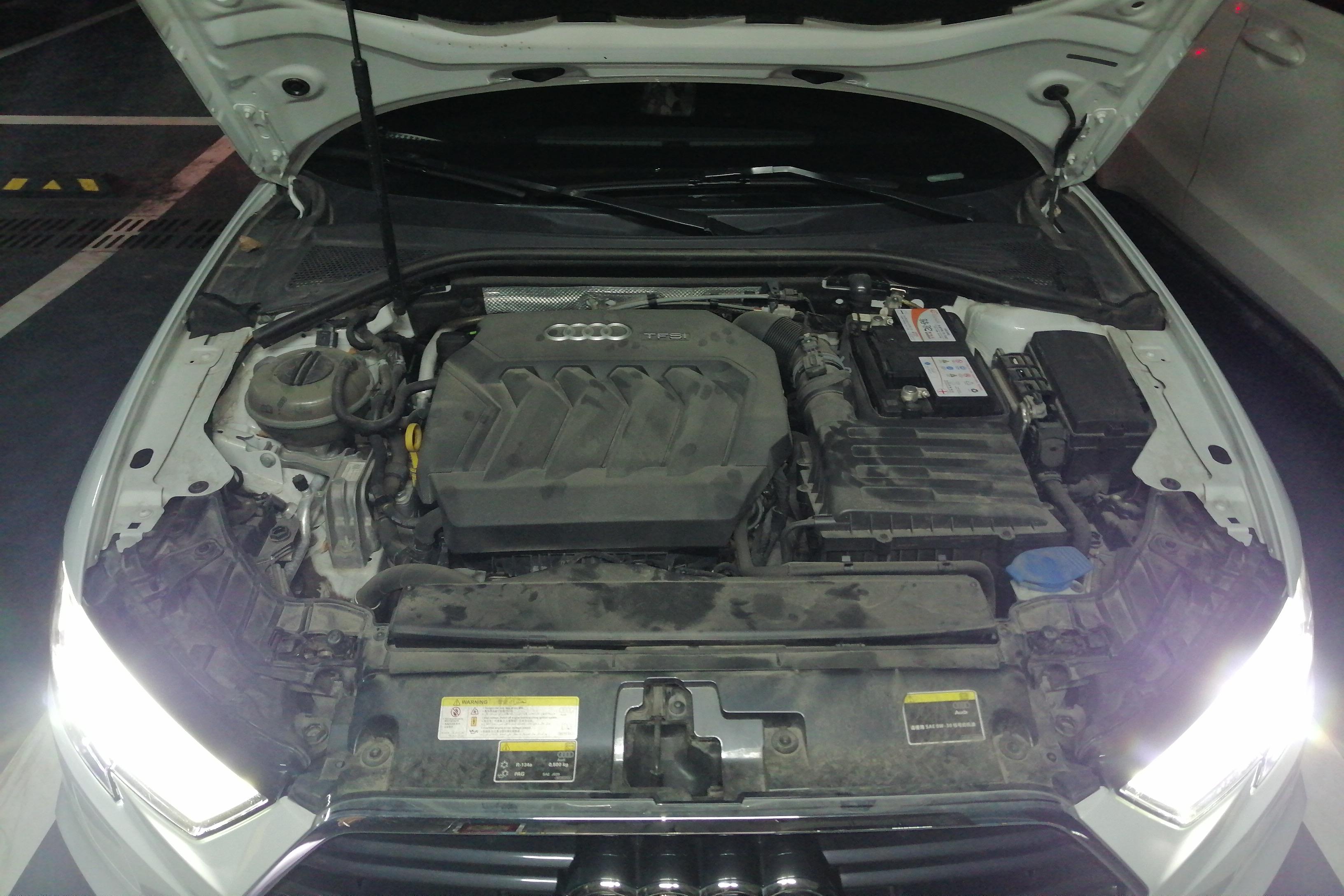 奥迪A3 40TFSI 2018款 2.0T 自动 汽油 运动型30周年Sportback (国Ⅴ) 
