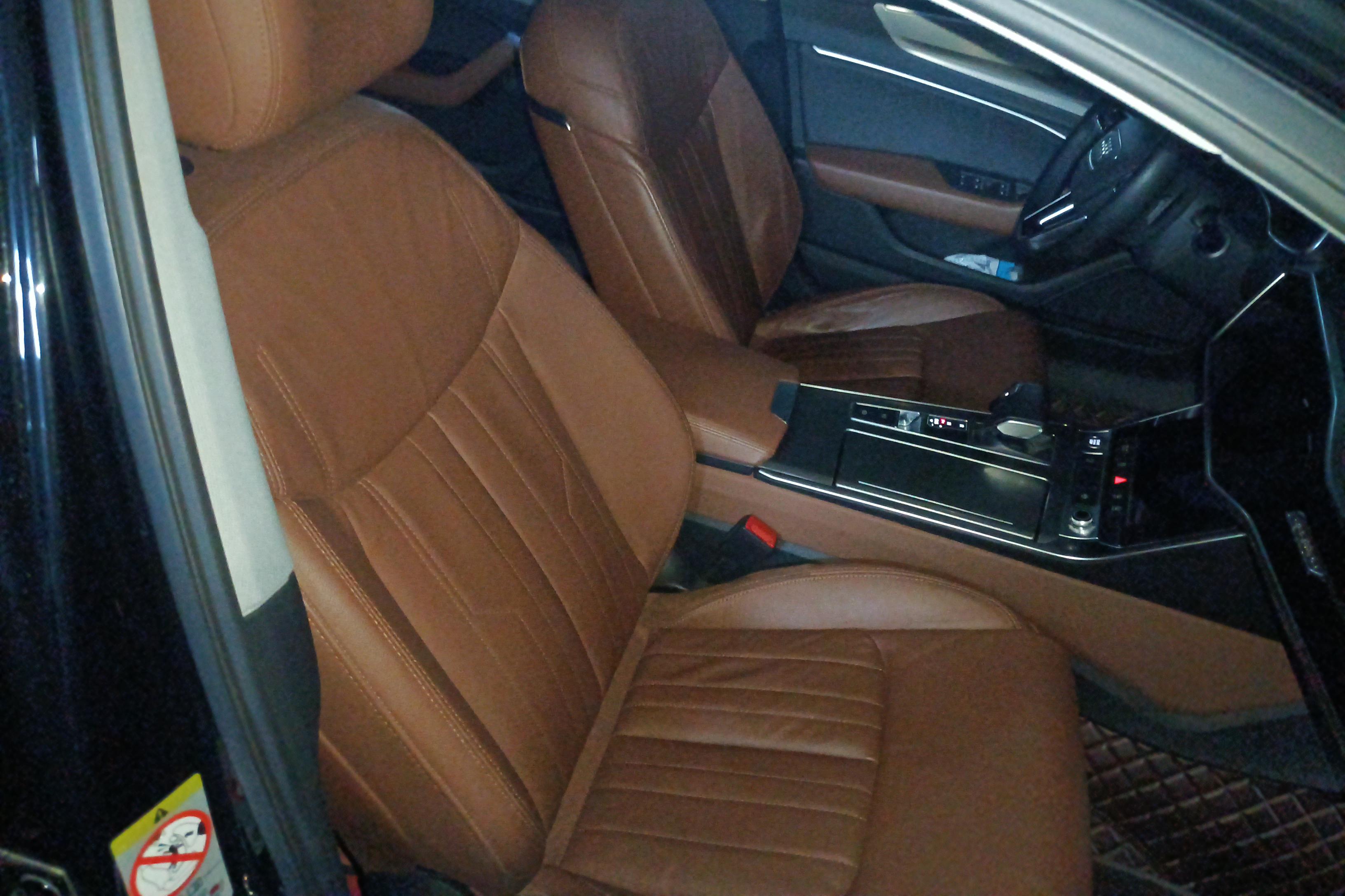 奥迪A6L 45TFSI 2020款 2.0T 自动 臻选致雅型 (国Ⅵ) 
