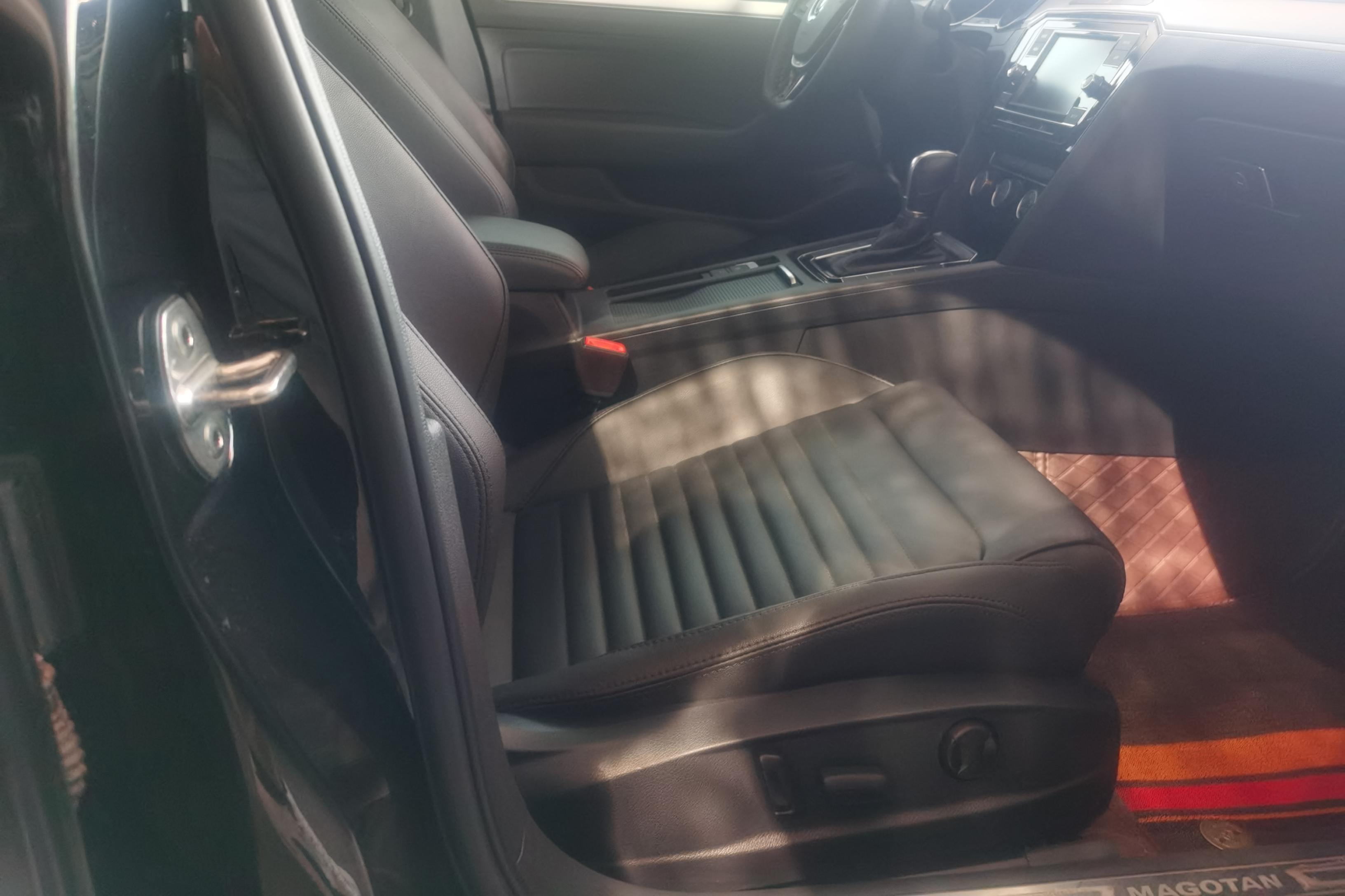 大众迈腾 2019款 1.4T 自动 汽油 280TSI领先型 (国Ⅴ) 