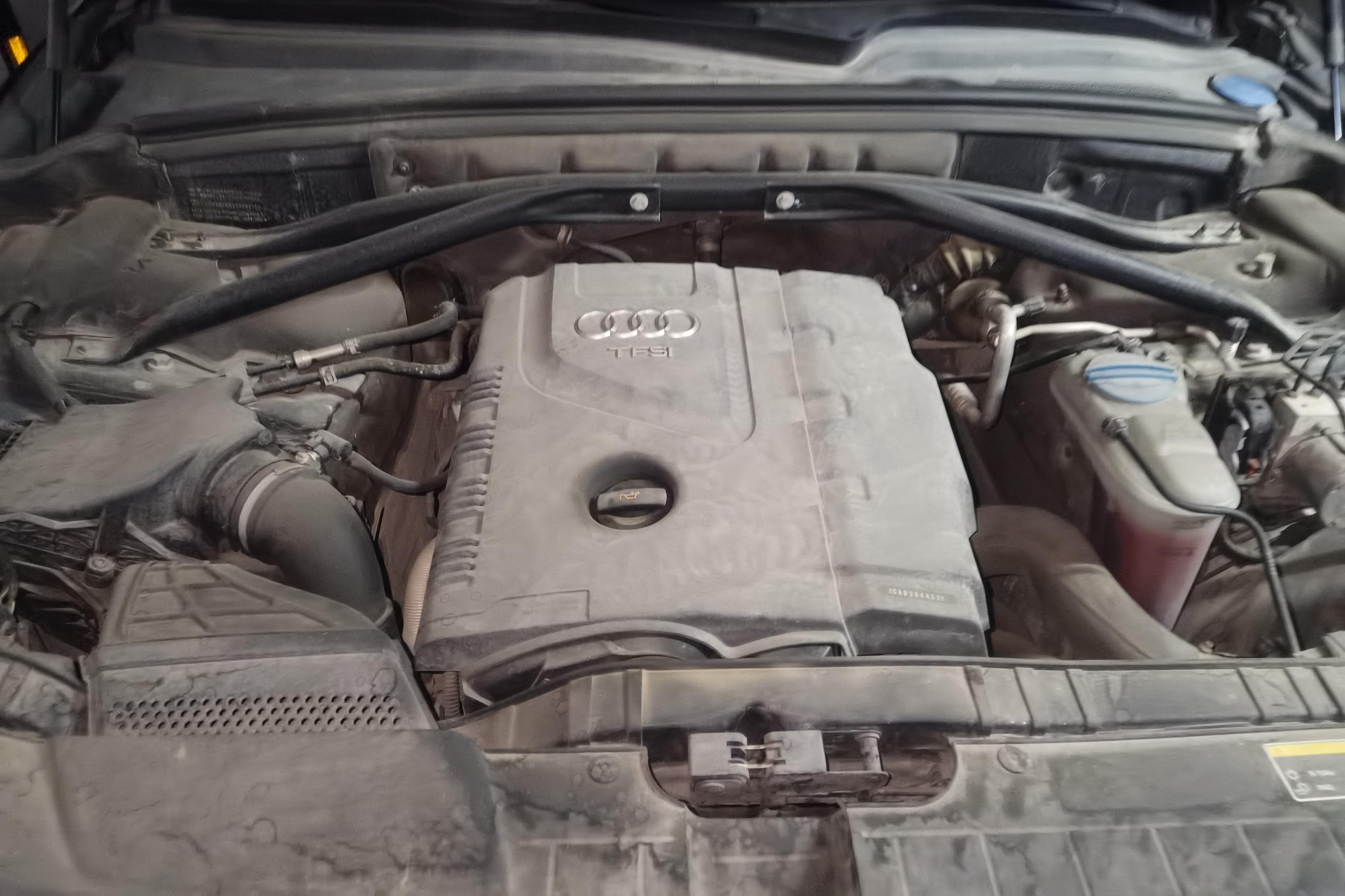 奥迪Q5 2013款 2.0T 自动 四驱 汽油 进取型 (国Ⅳ) 