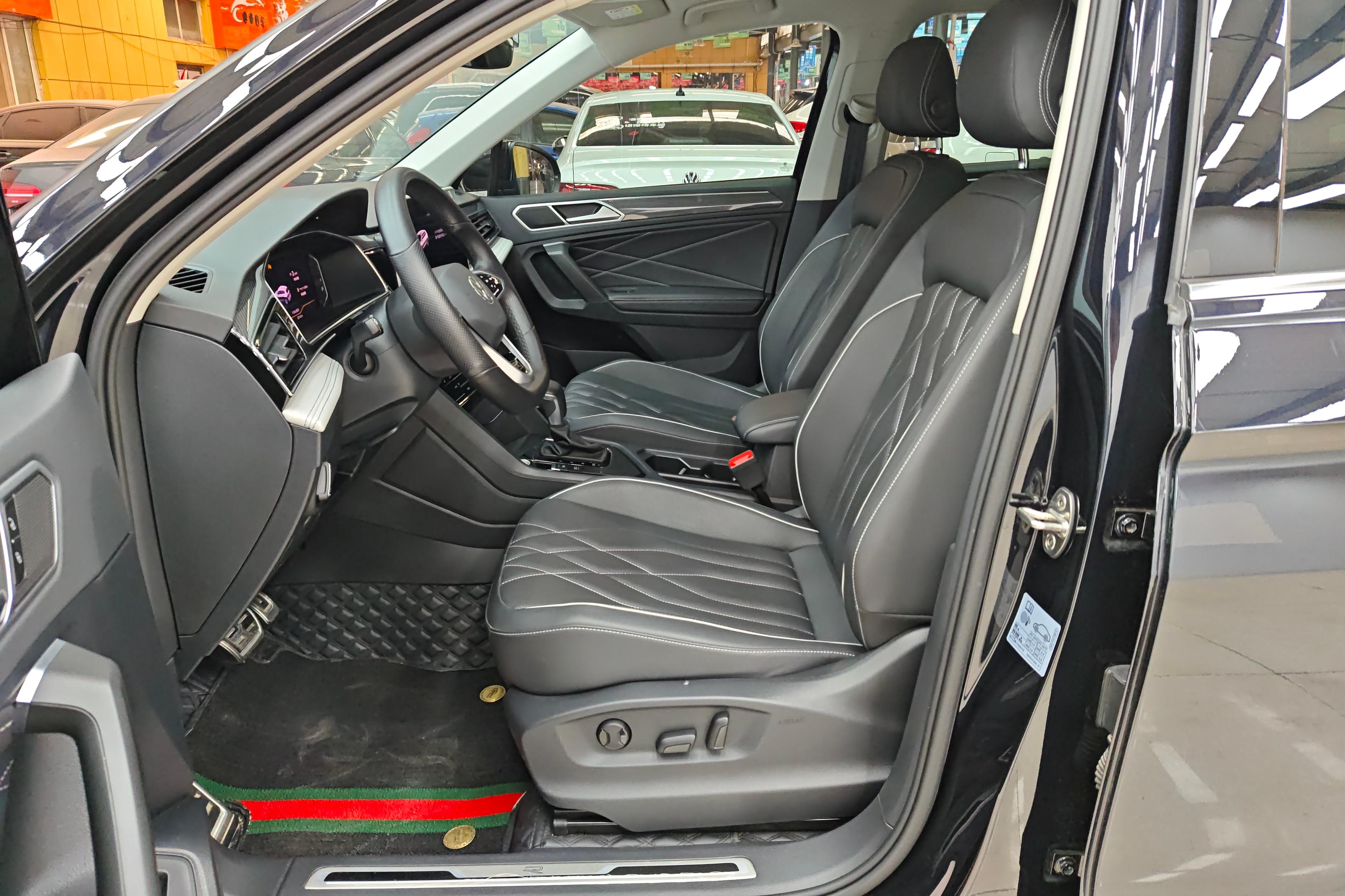 大众途观L R-Line 2023款 2.0T 自动 330TSI越享版 (国Ⅵ) 