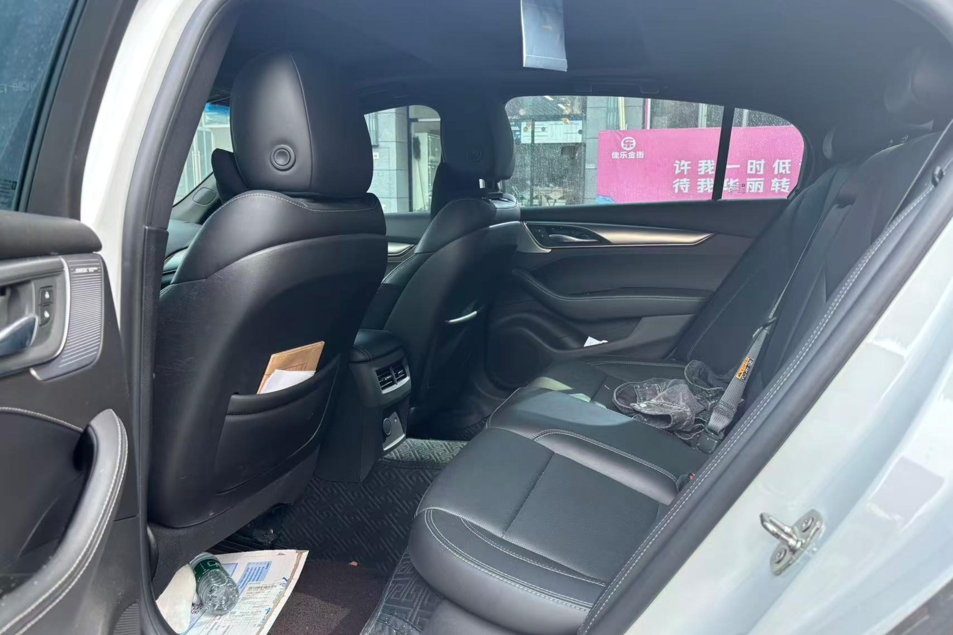 凯迪拉克CT5 2021款 2.0T 自动 28T风尚型 (国Ⅵ) 
