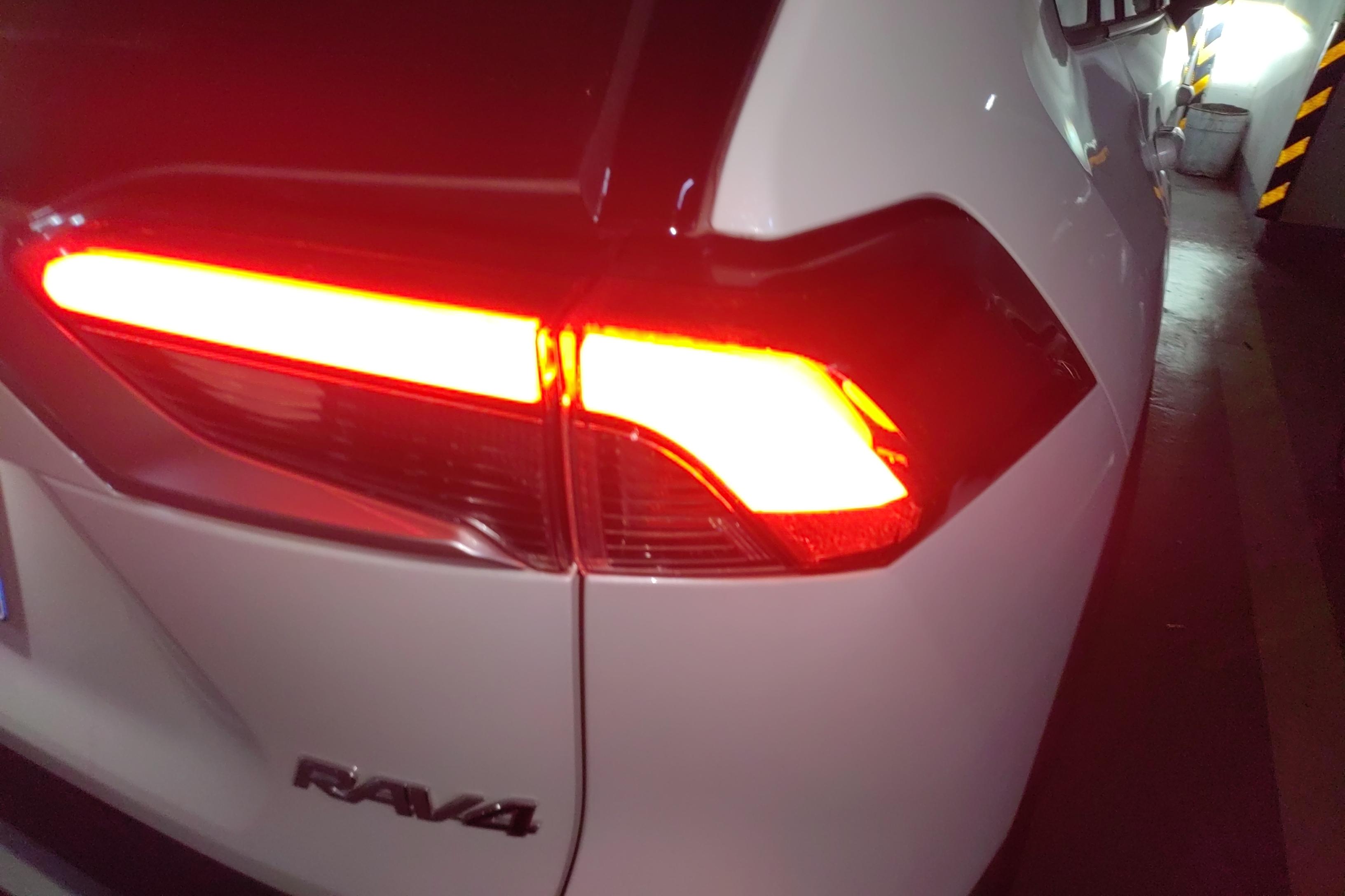 丰田RAV4 2020款 2.0L 自动 前驱 尊贵版 (国Ⅵ) 