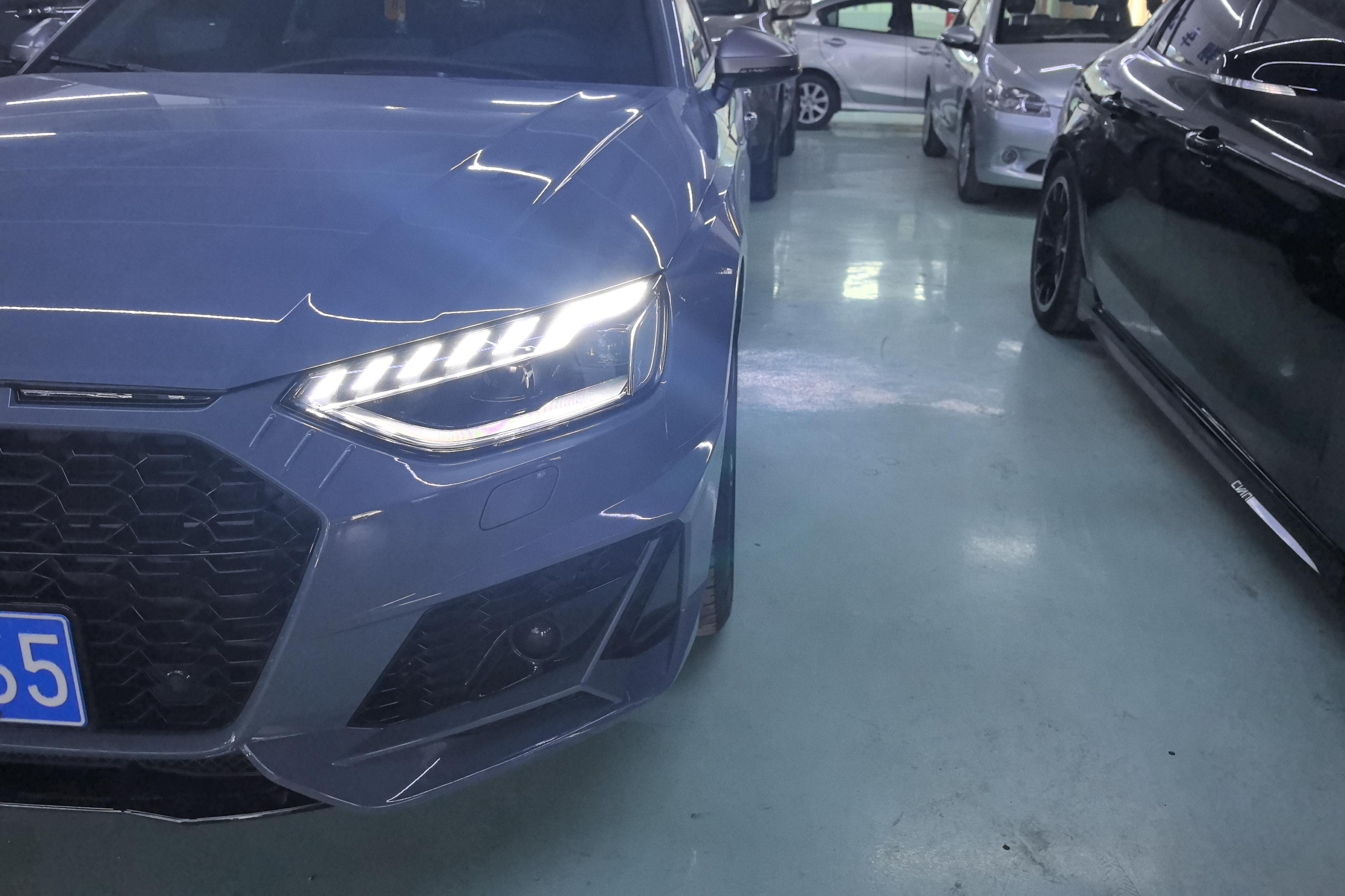 奥迪A4L 2022款 2.0T 自动 quattro-RS套件燃速型 (国Ⅵ) 