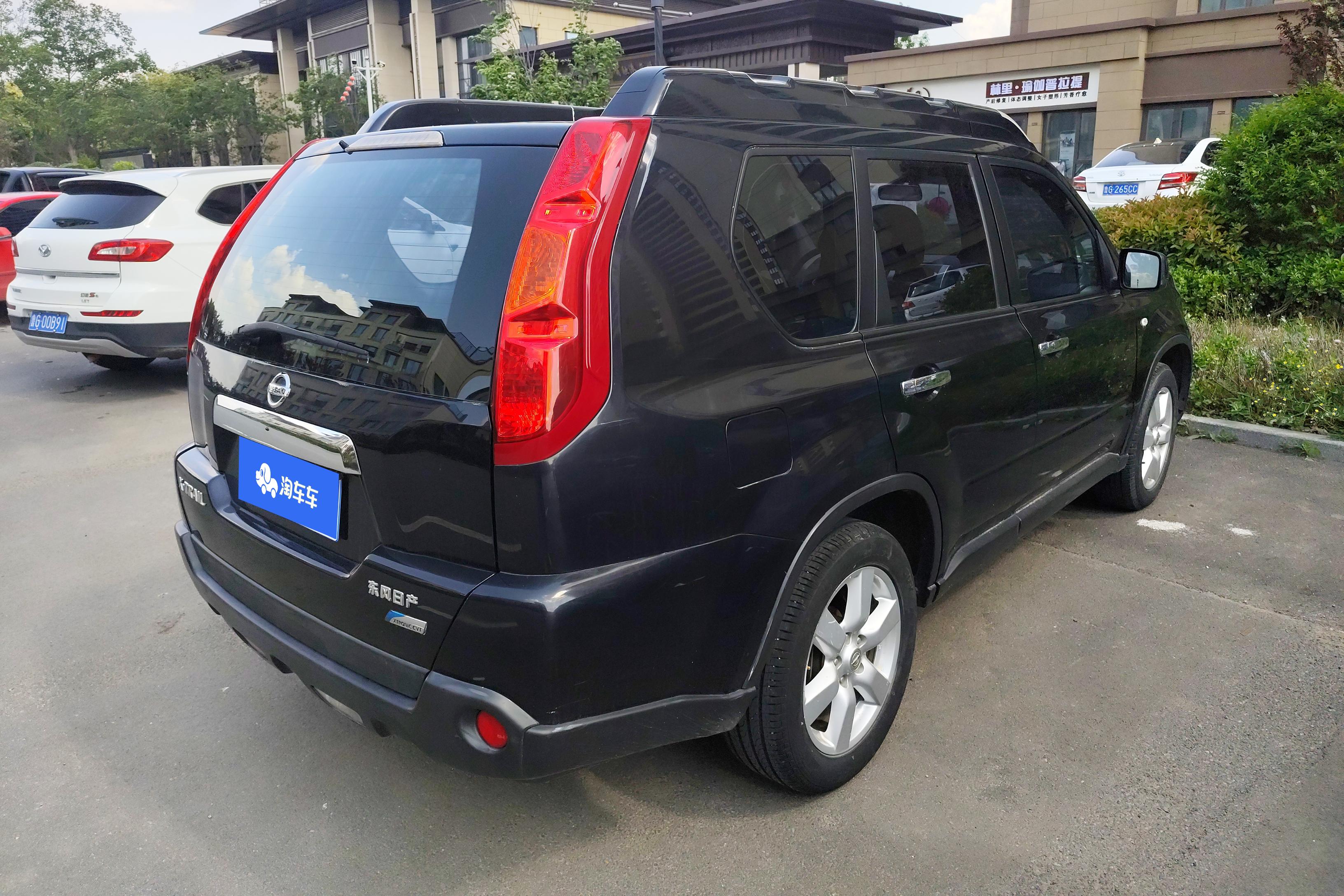 日产奇骏 XL 2010款 2.5L 自动 四驱 5座 豪华型 (国Ⅳ) 