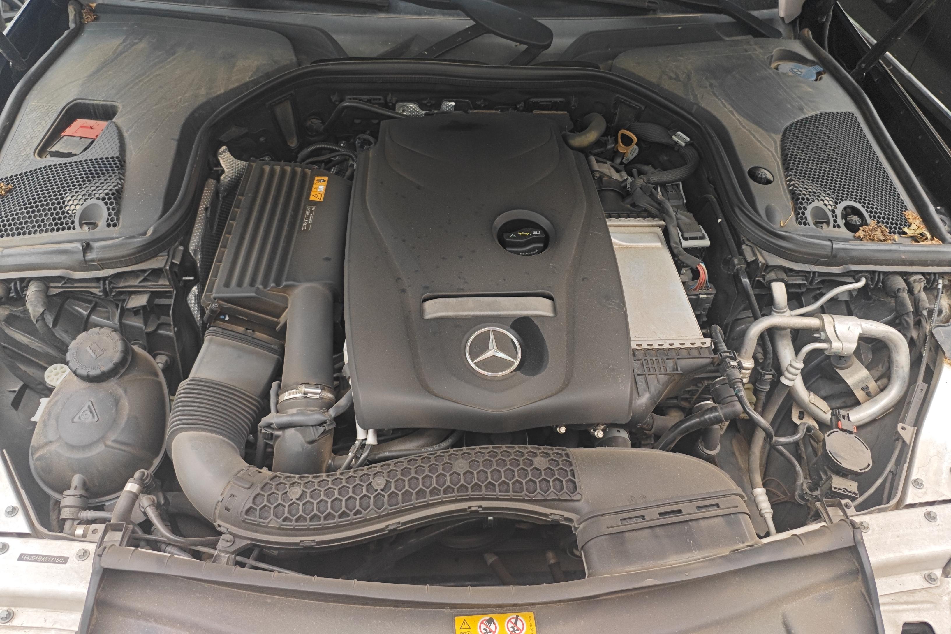 奔驰E级 E300L 2018款 2.0T 自动 汽油 豪华型改款 (国Ⅴ) 