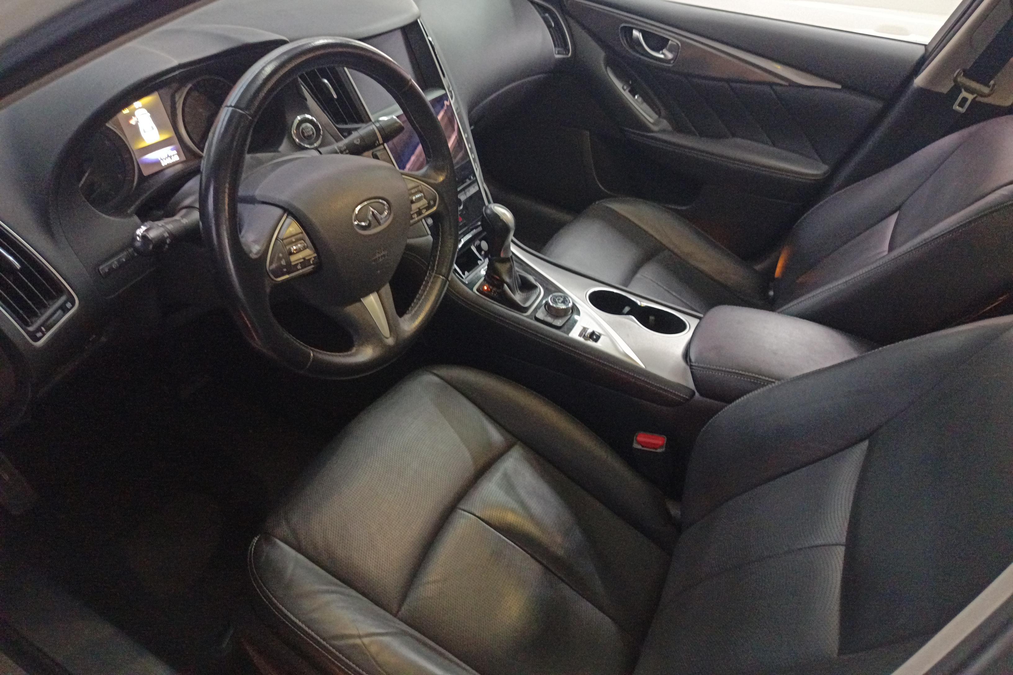 英菲尼迪Q50L 2015款 2.0T 自动 悦享版 (国Ⅴ) 