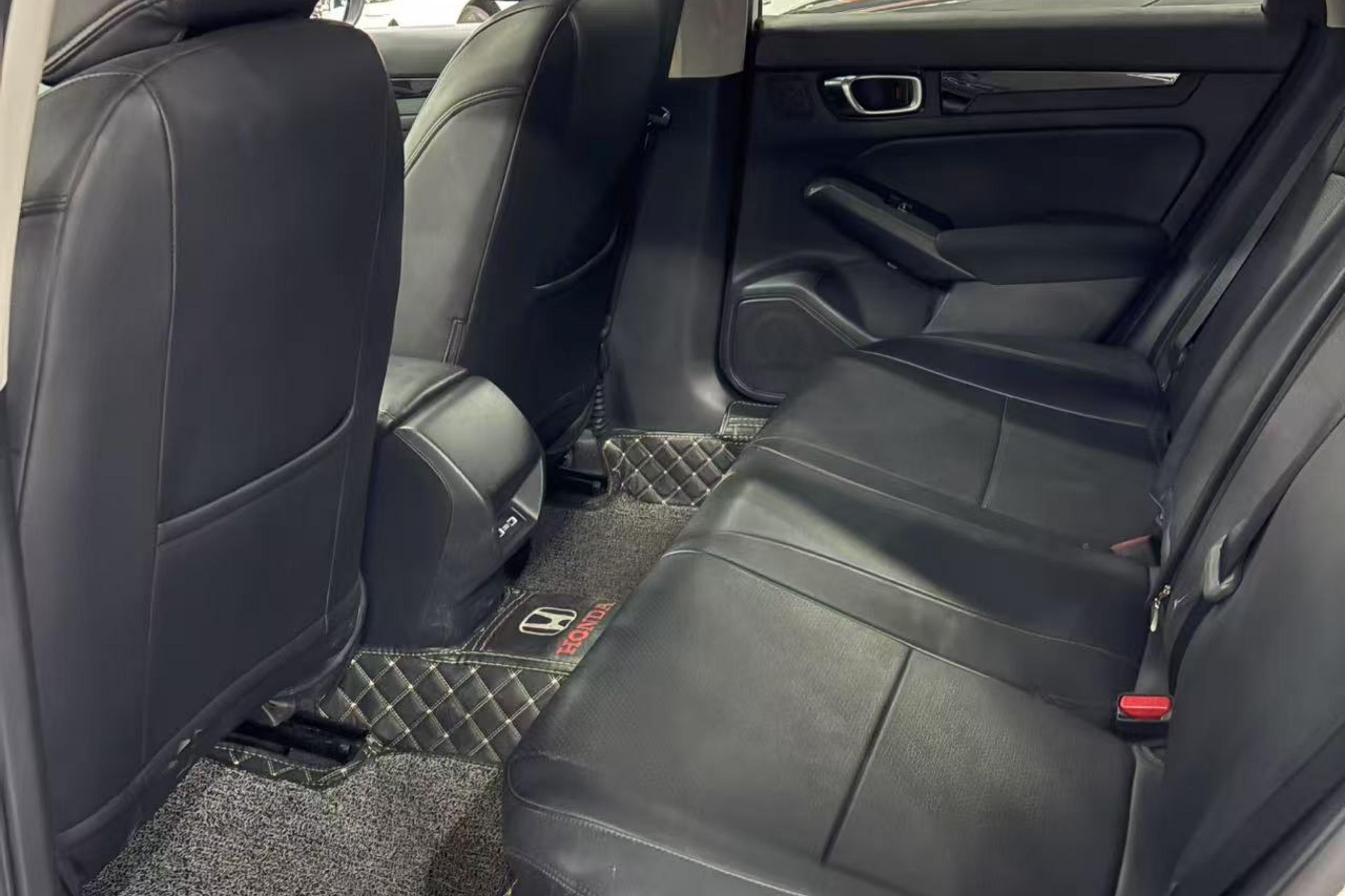 本田型格两厢 HATCHBACK 2023款 1.5T 自动 领潮版 (国Ⅵ) 