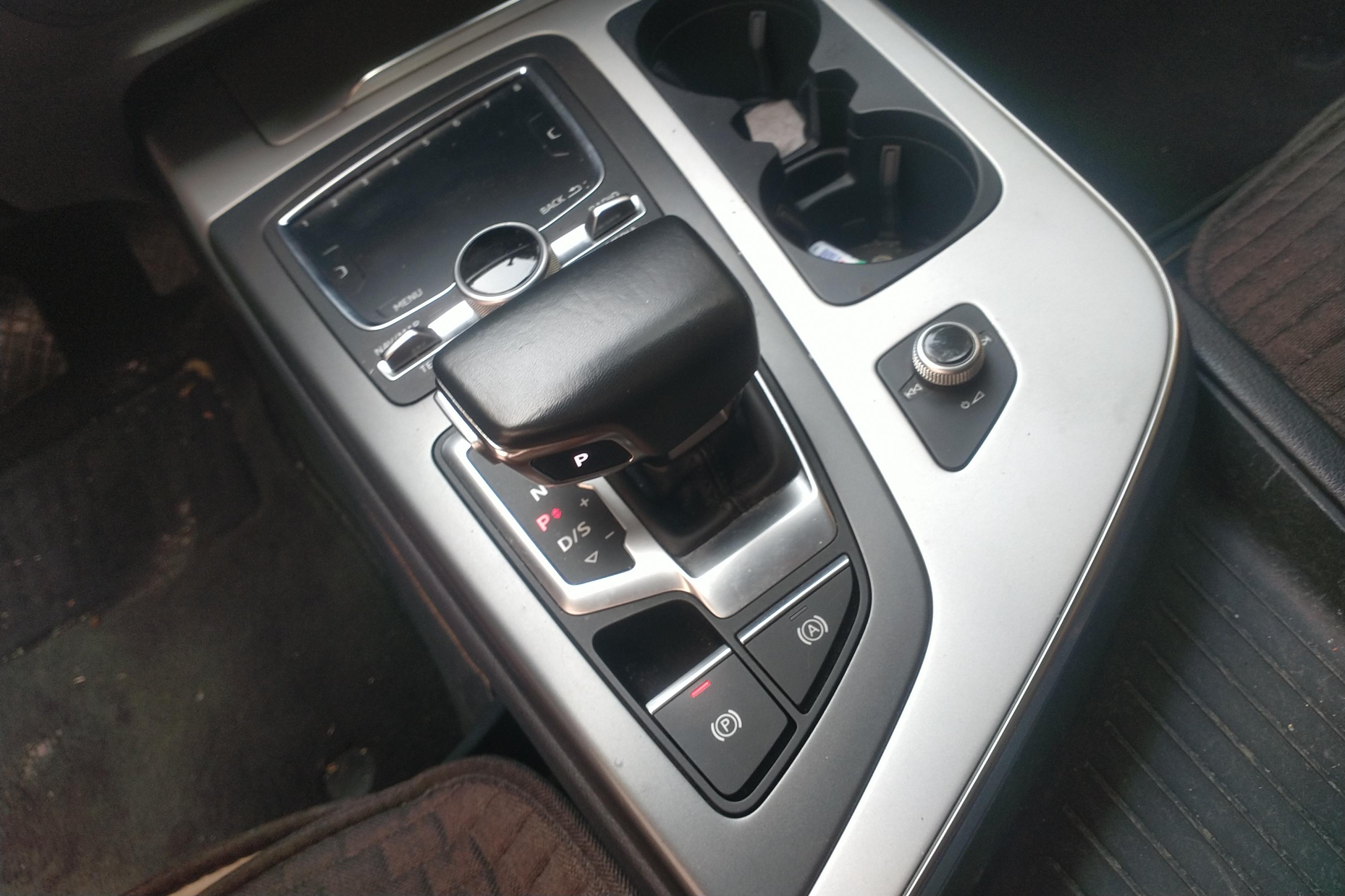奥迪Q7 55 [进口] 2019款 3.0T 自动 技术型 