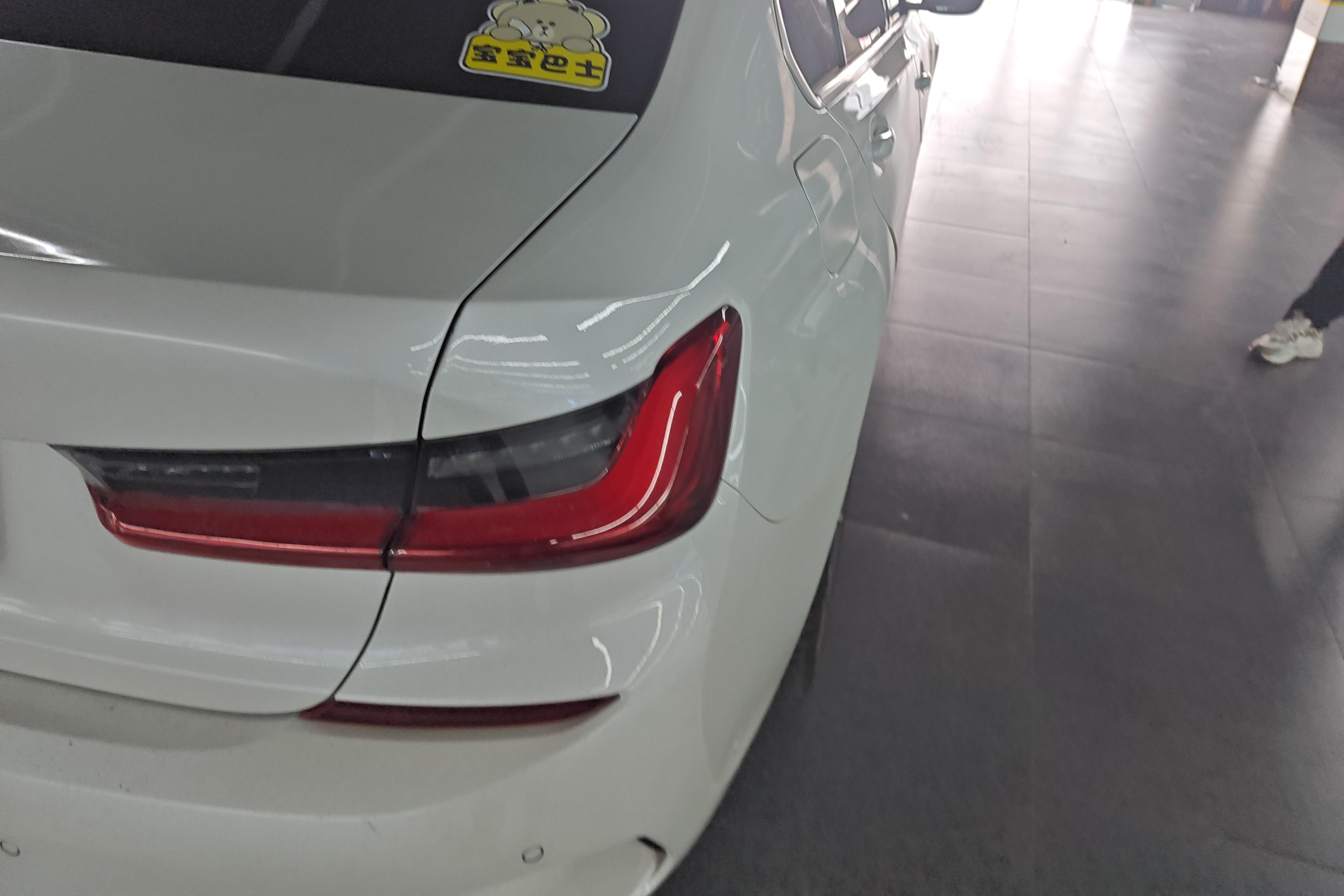 宝马3系 325Li 2020款 2.0T 自动 后驱 改款M运动套装 (国Ⅵ) 