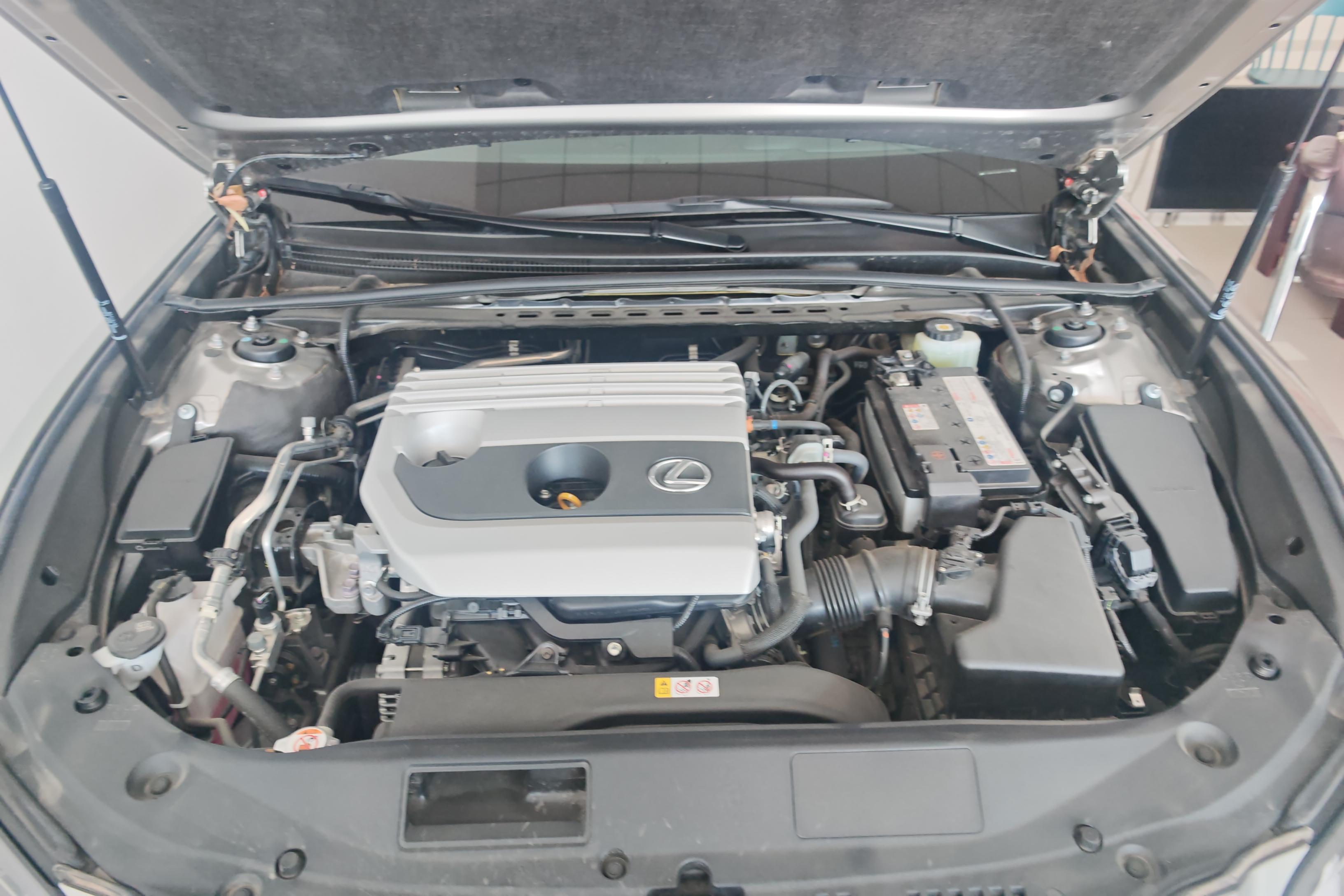 雷克萨斯ES 200 [进口] 2021款 2.0L 自动 豪华版 