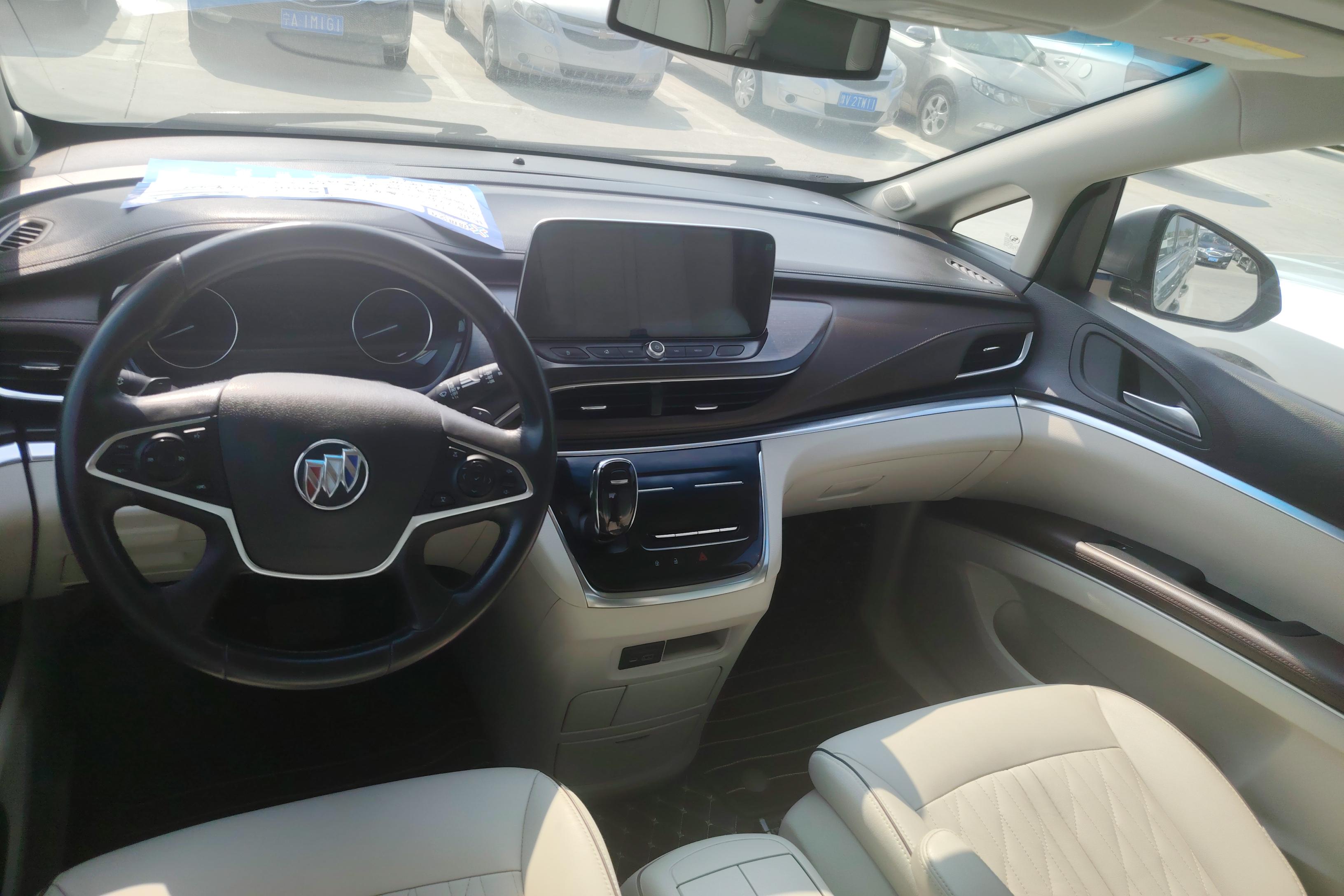 别克GL8 陆上公务舱 2022款 2.0T 自动 前驱 7座 652T豪华型 (国Ⅵ) 