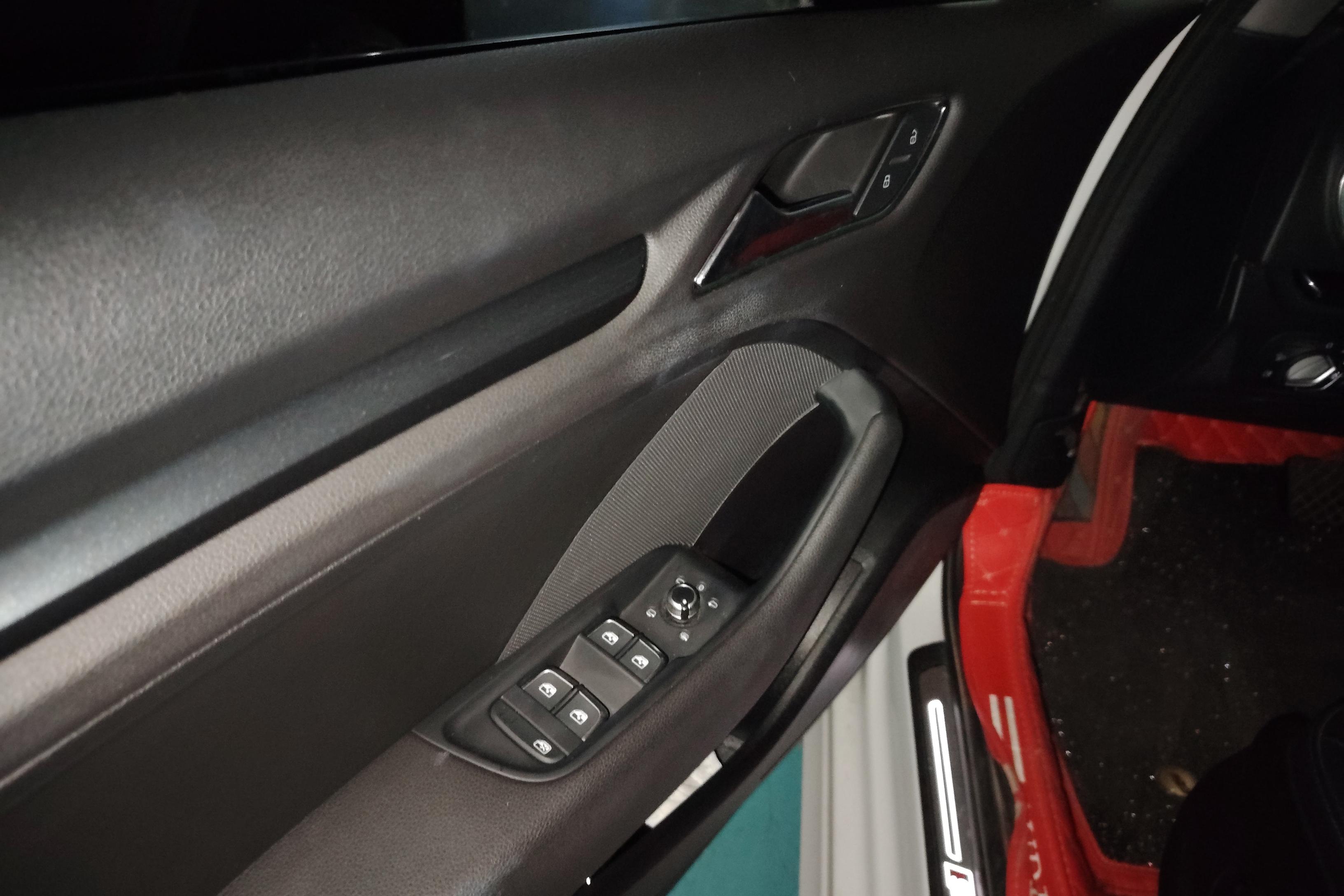 奥迪A3 35TFSI 2020款 1.4T 自动 汽油 改款进取型Sportback (国Ⅵ) 
