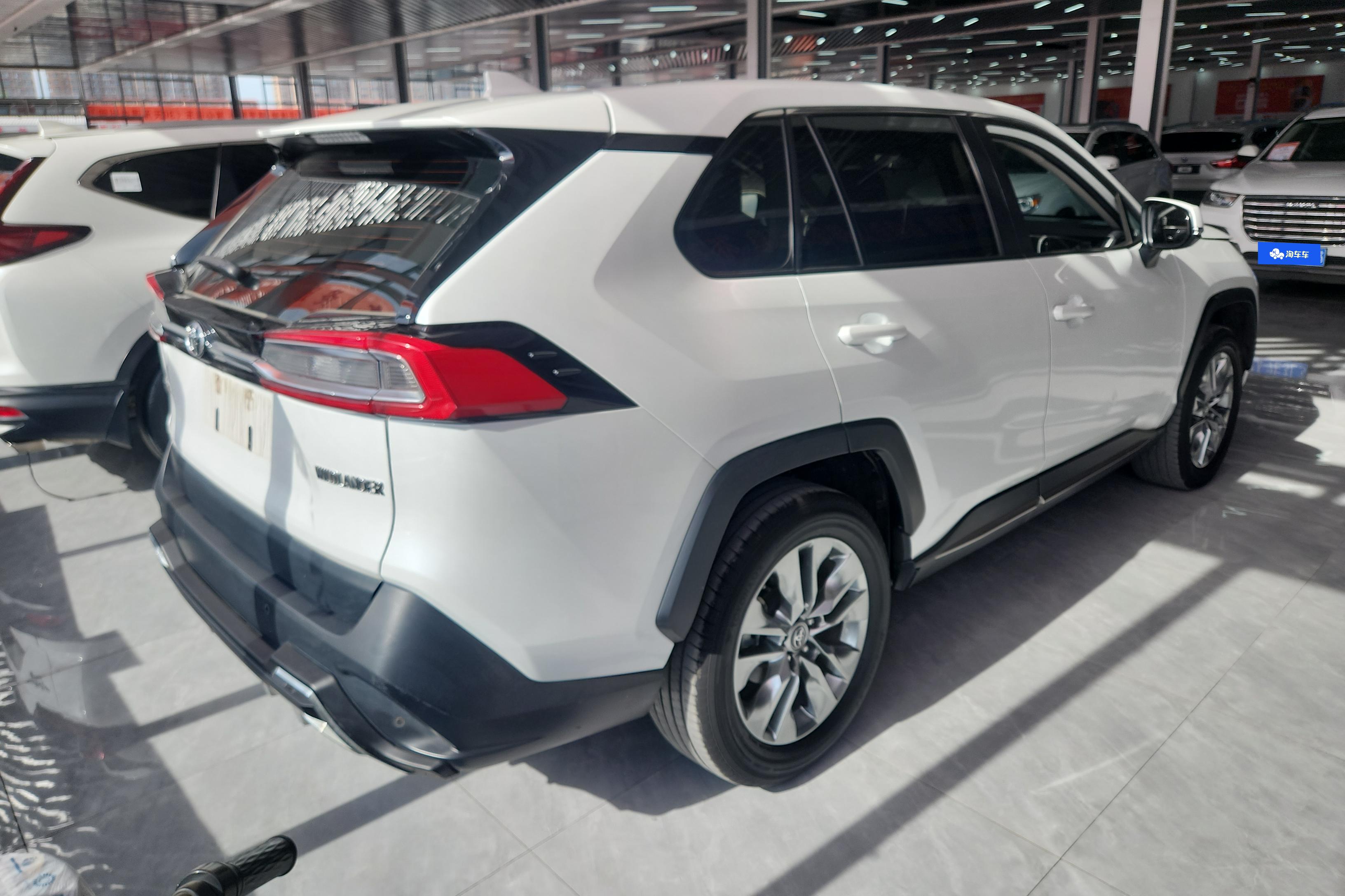 丰田威兰达 2022款 2.0L 自动 豪华PLUS版 (国Ⅵ) 