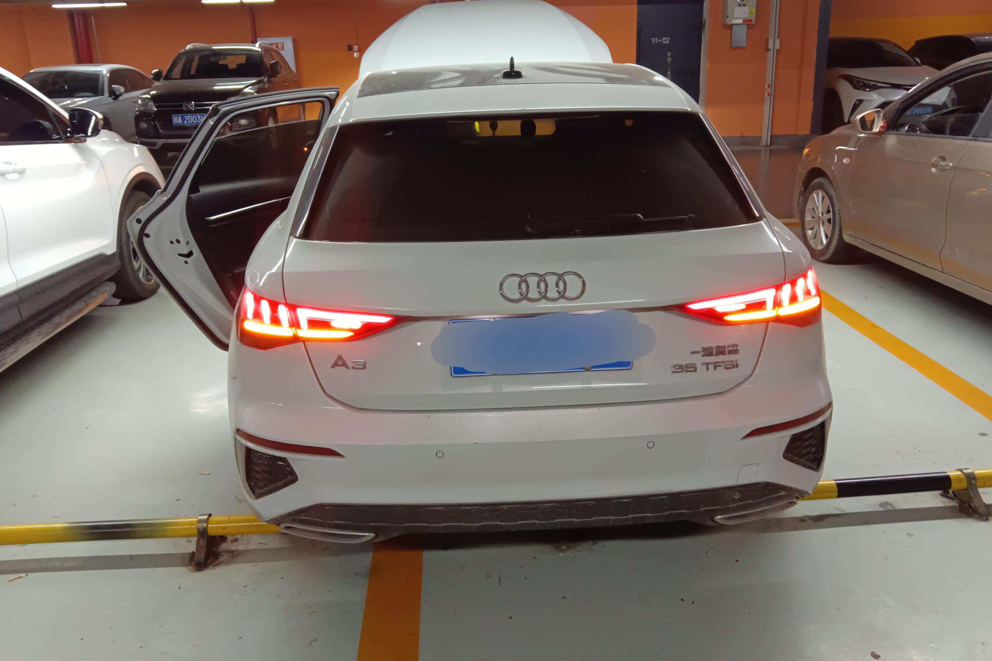 奥迪A3 35TFSI 2022款 1.4T 自动 汽油 进取运动型Sportback (国Ⅵ) 